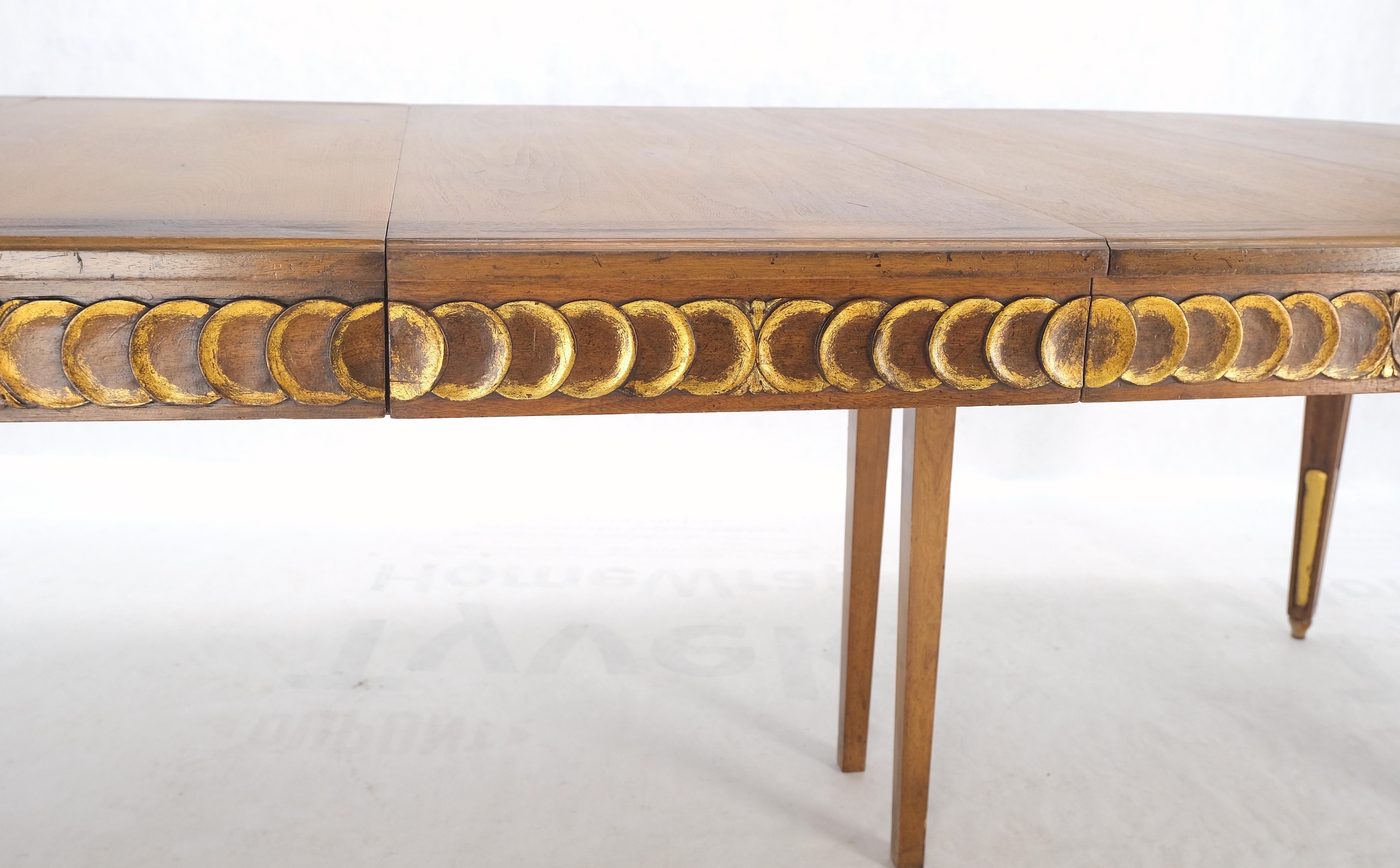 20th Century Round Mid-Century Modern Three Leaves Distressed Walnut Dining Table Mint! For Sale
