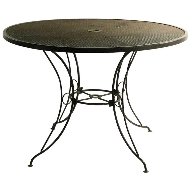 Round Mid Century Patio Garden Table Attributed to Woodard For Sale at