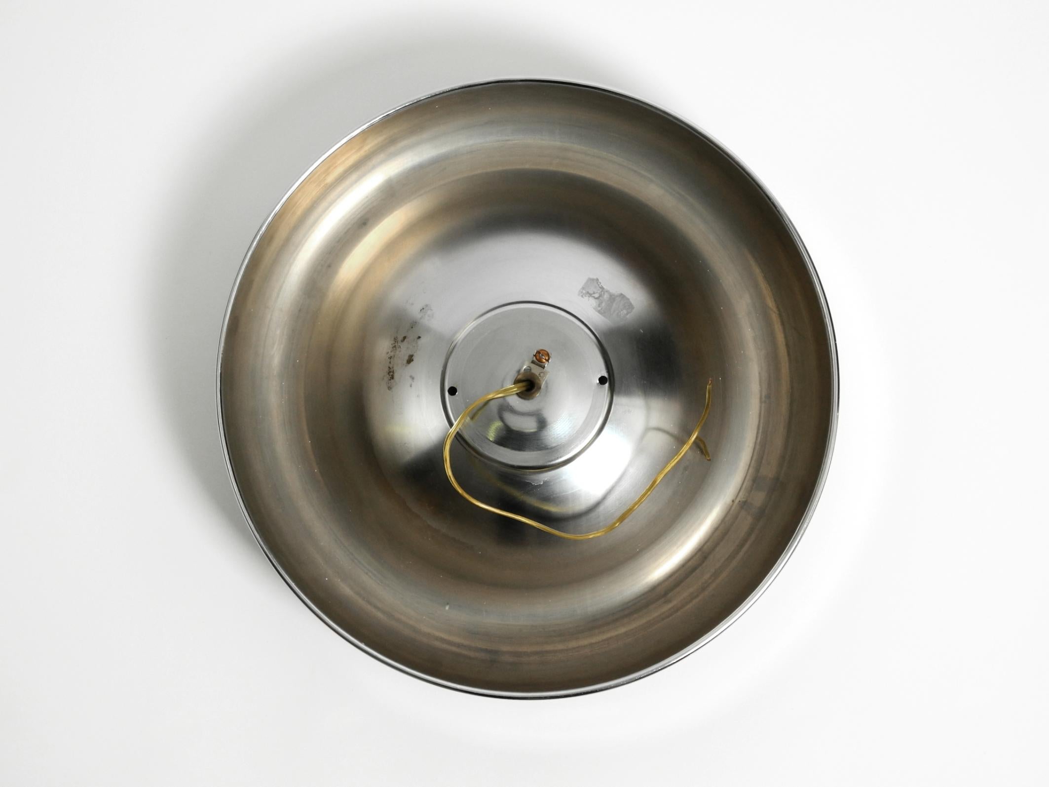 Lámpara de techo o de pared redonda de metal cromado de la Space Age de mediados de siglo, procedente de Italia en venta 4