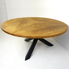 Round Mid-Century Tripod Oak Dining Table by Martin Visser for 't Spectrum