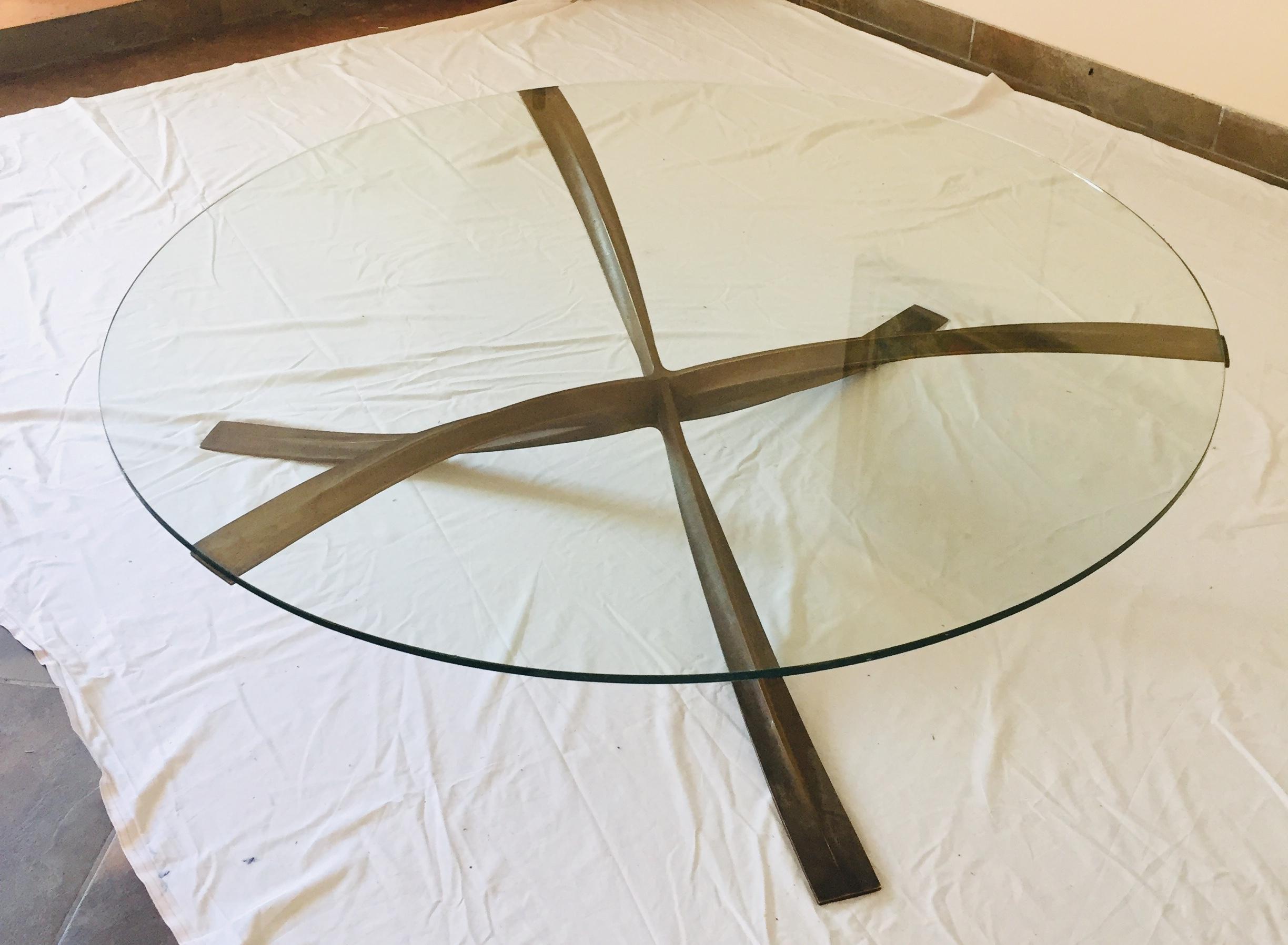 Round Midcentury Coffee Table Cast Bronze by French Architect Michel Mangematin For Sale 8