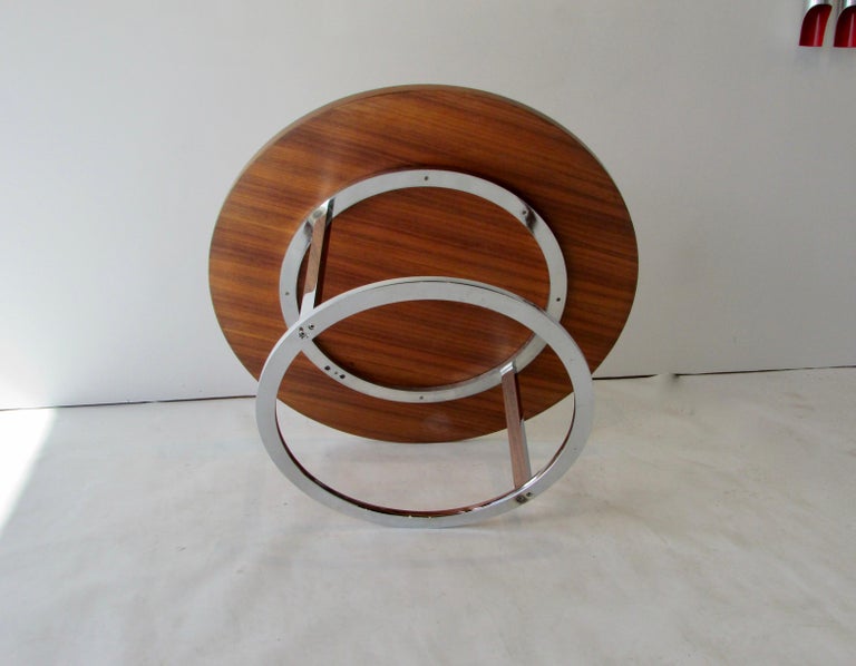 Round Milo Baughman Style Walnut Coffee Table For Sale 1