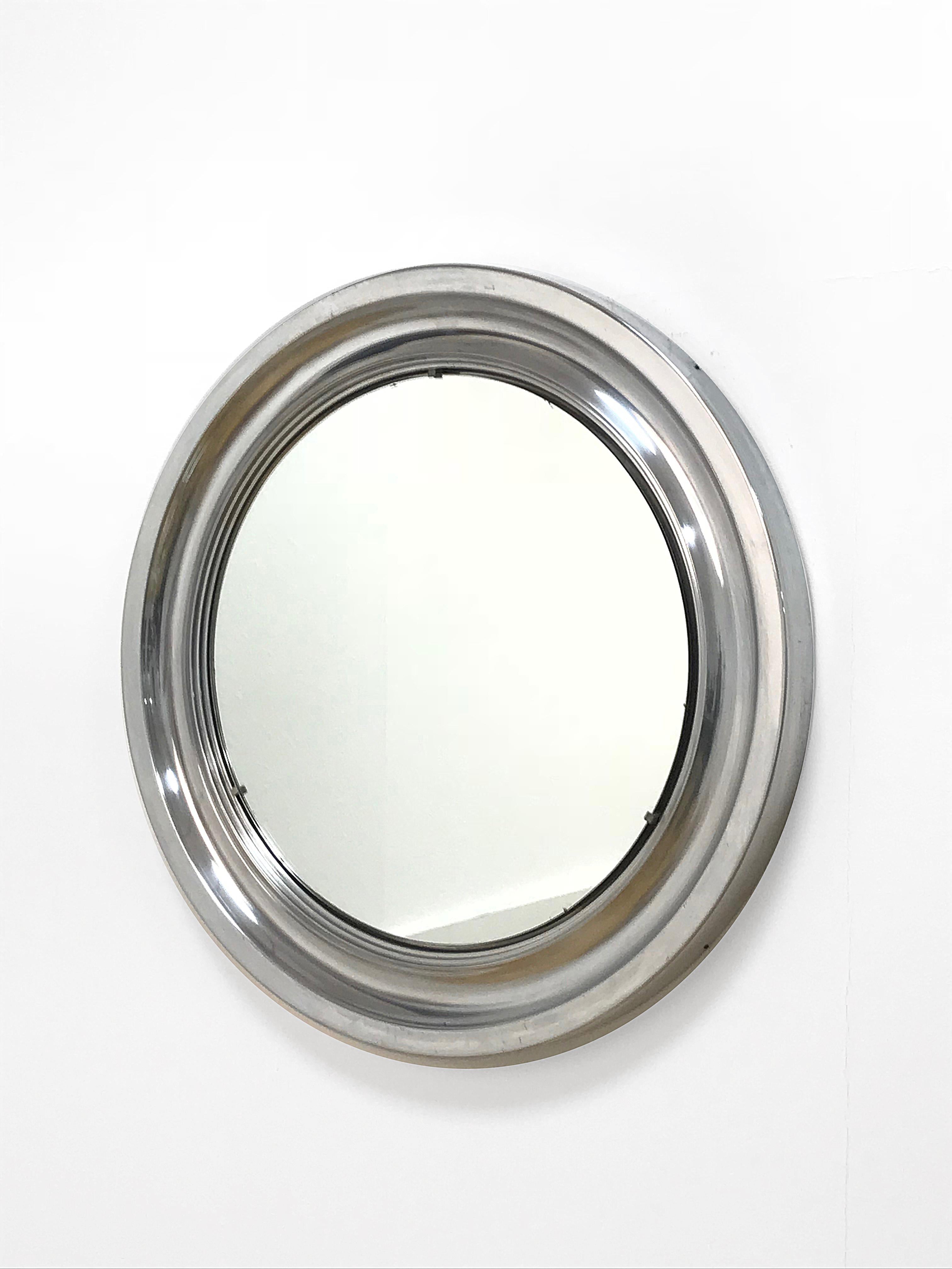 Round Mirror, Aluminum Vintage, Italy 1960s Midcentury Modern, Artemide Style In Good Condition In Roma, IT