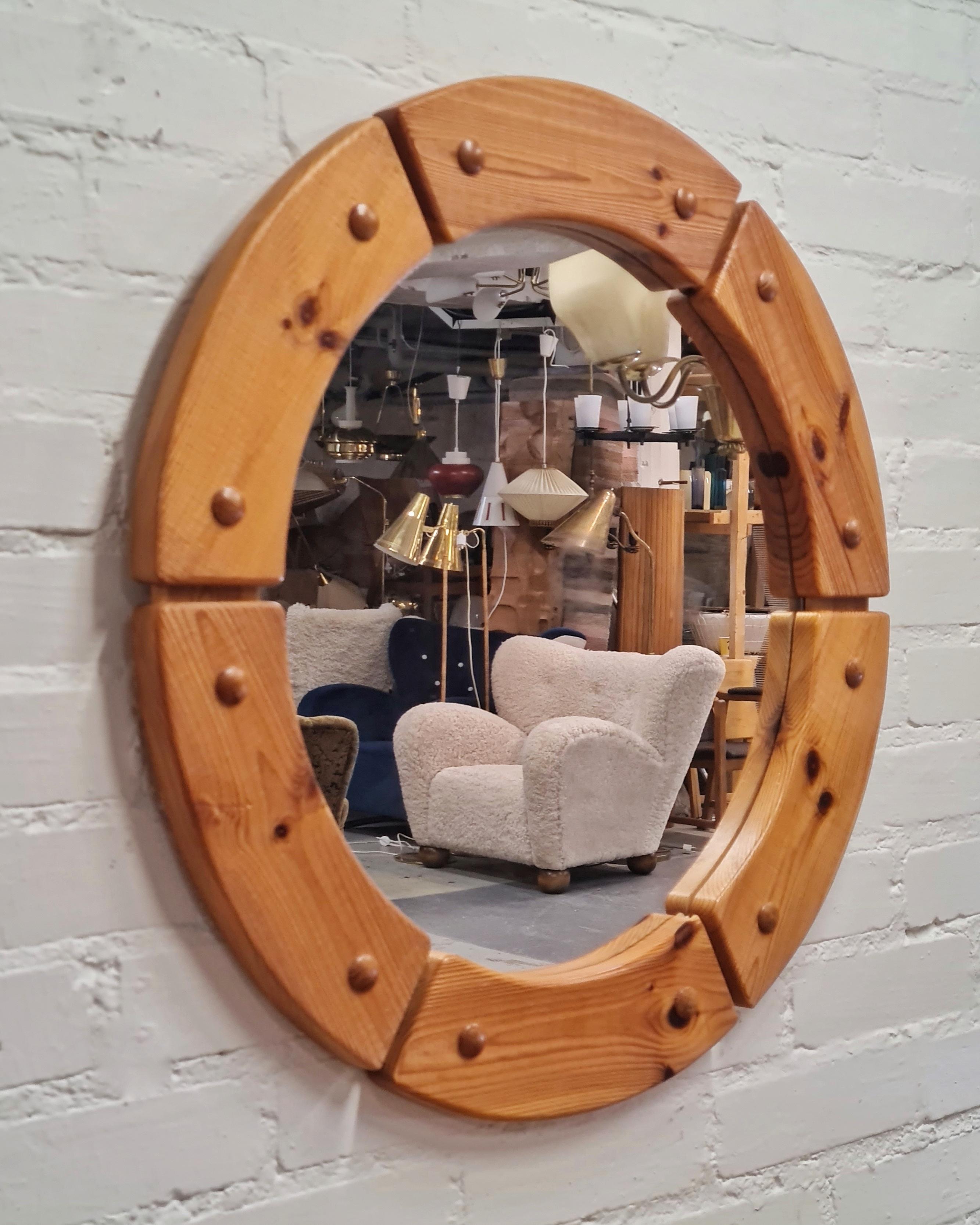 Miroir rond de Christian Langeström pour Fröseke, pin, Suède, années 1970 en vente 3
