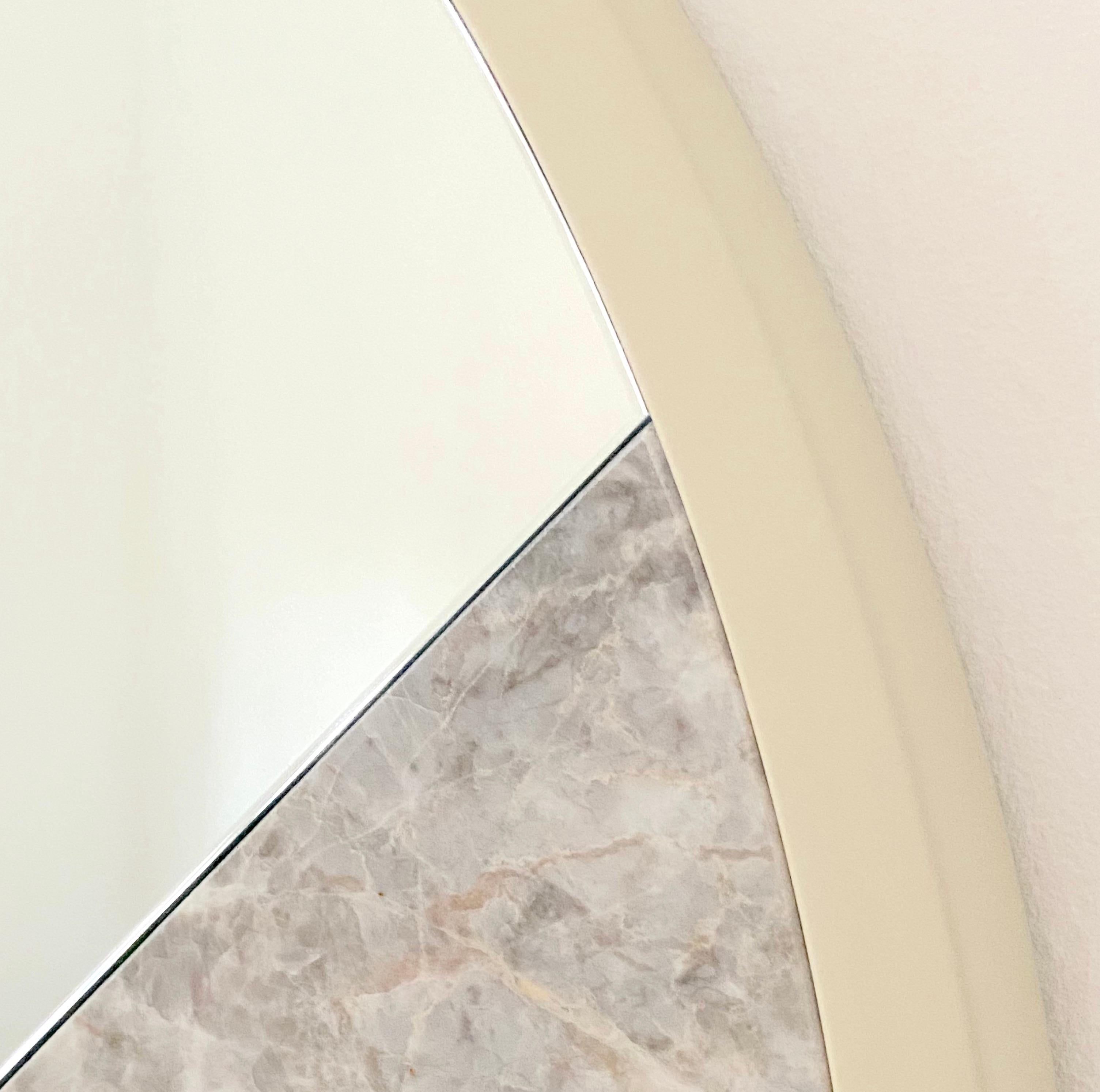 Modern Round Mirror, Fior Di Pesco Marble, Handmade in Italy For Sale