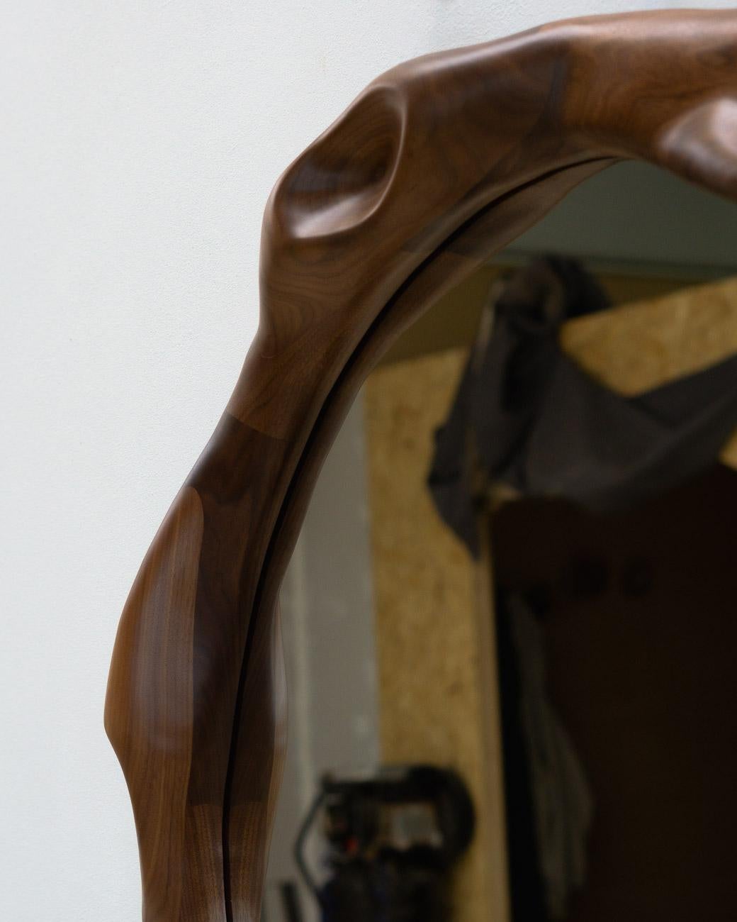Round Mirror with Walnut Wood Frame, Smooth Finish by Alexander Knysch For Sale 3