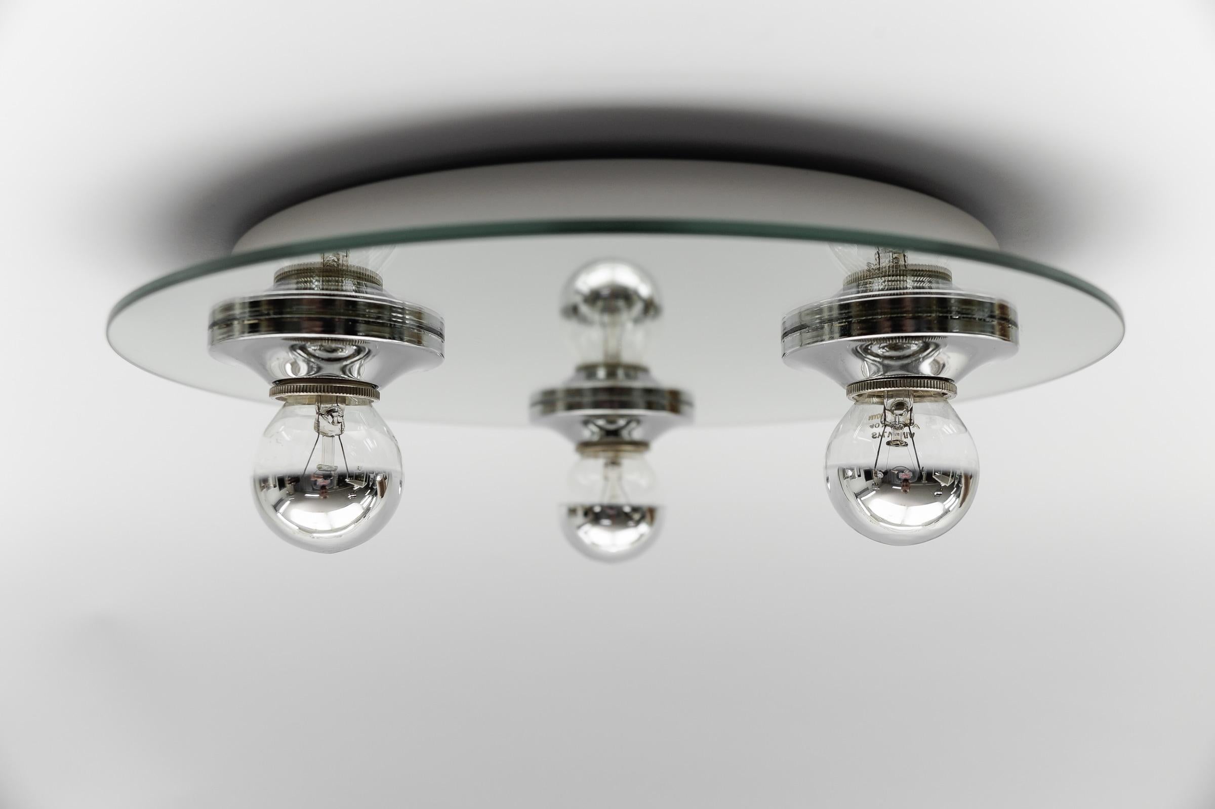 Round Mirrored Ceiling Lamp, 1970s Italy For Sale 2