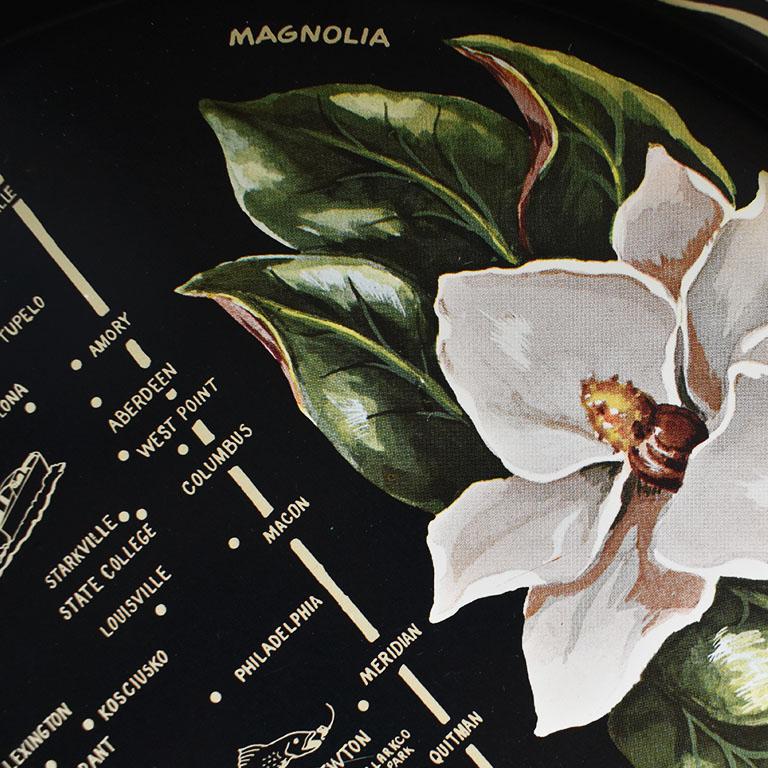 Round Mississippi Magnolia Tin Serving Tray in Black and Cream In Good Condition In Oklahoma City, OK