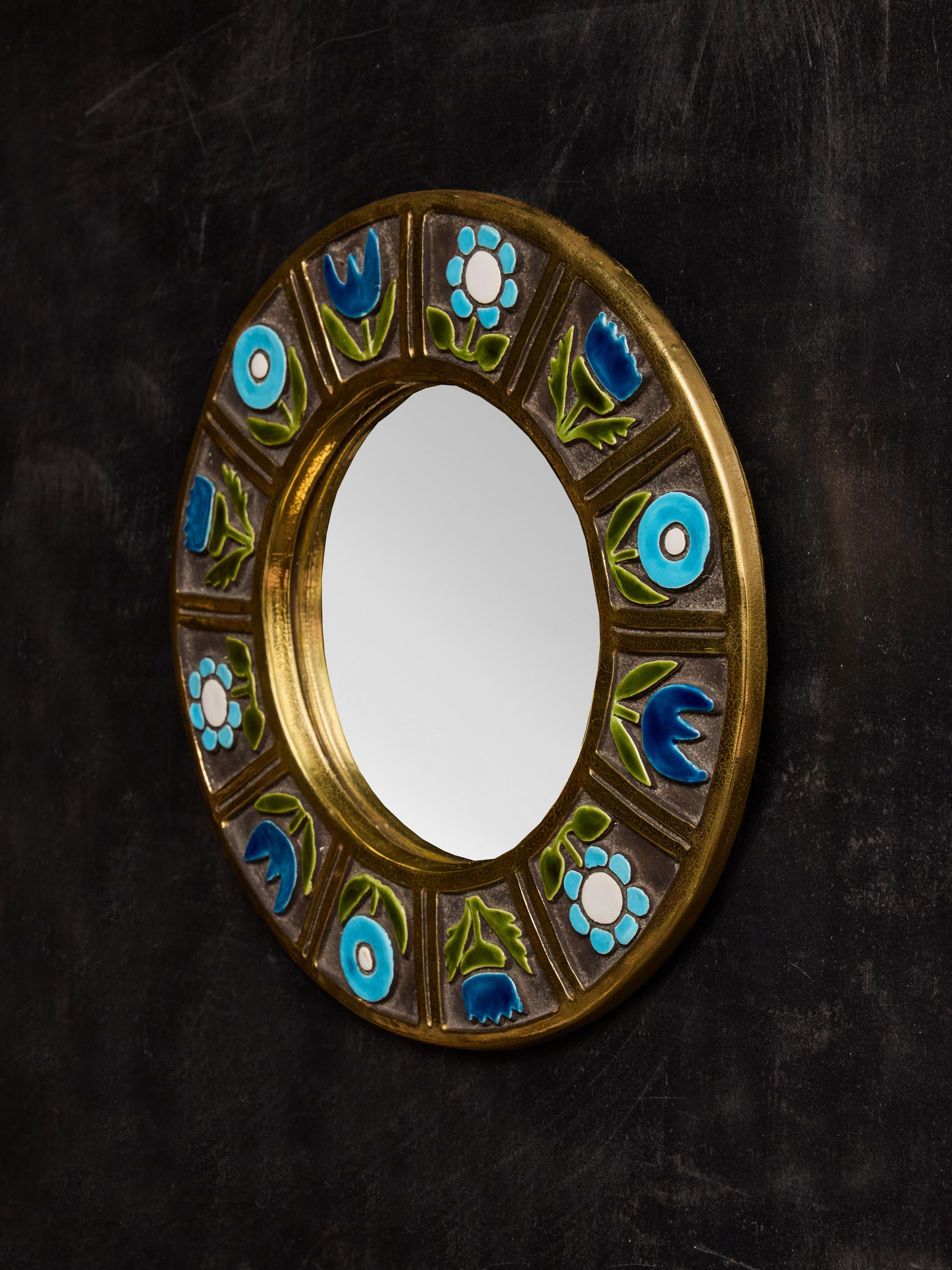 Mid-Century Modern Round Mithe Espelt Ceramic Mirror with Blue Flower Decors For Sale