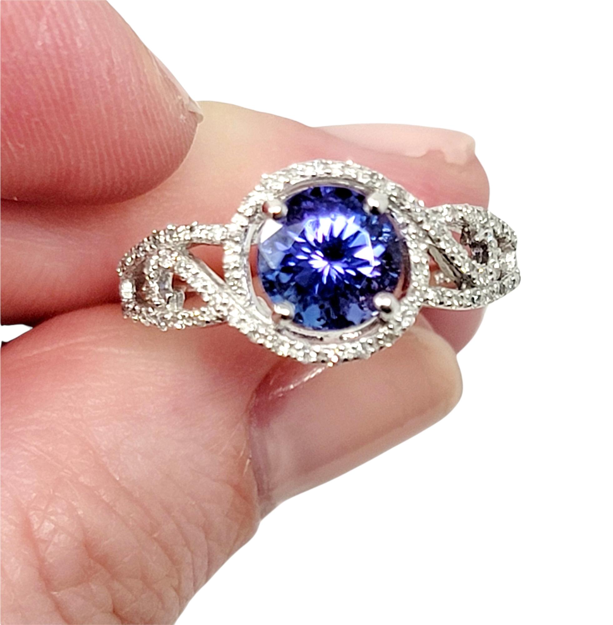 Women's Round Mixed Cut Tanzanite and Diamond Halo Solitaire Band Ring in 18 Karat Gold For Sale