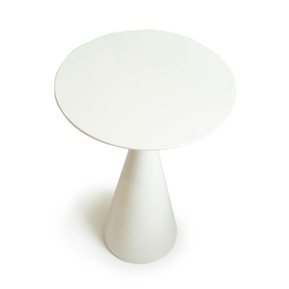 Lacquered Round Modern Side Tables, Pair For Sale