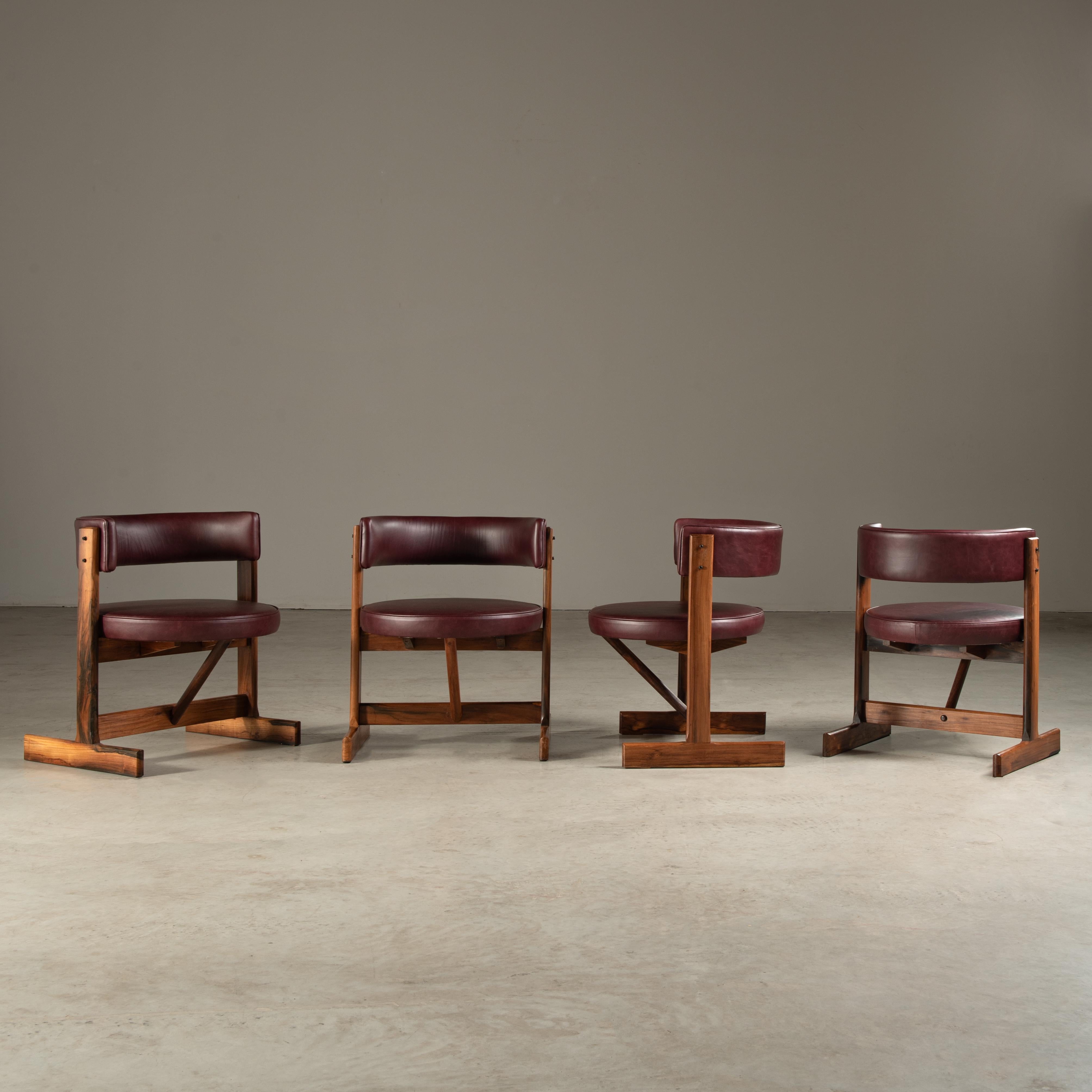 These beautiful and unique chairs are a distinctive piece of Brazilian mid-century furniture that showcases the special blend of material craftsmanship and design simplicity that was prevalent during the 20th century in Brazil. Even though the