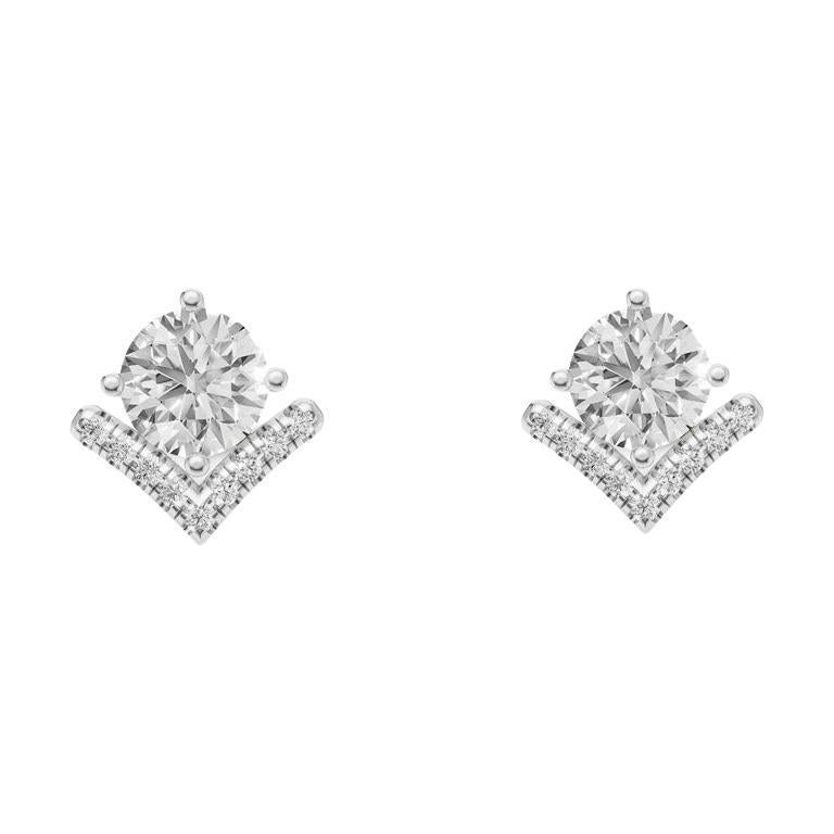 Orecchini a perno con moissanite tonda e chevron