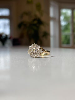 Anello a grappolo con moissanite rotonda in argento 925 Regalo di nozze semplice per le donne