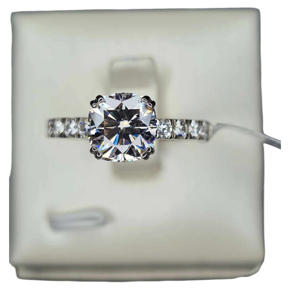 Round Moissanite Solitaire Ring Band 925 Silver Women's Ring.