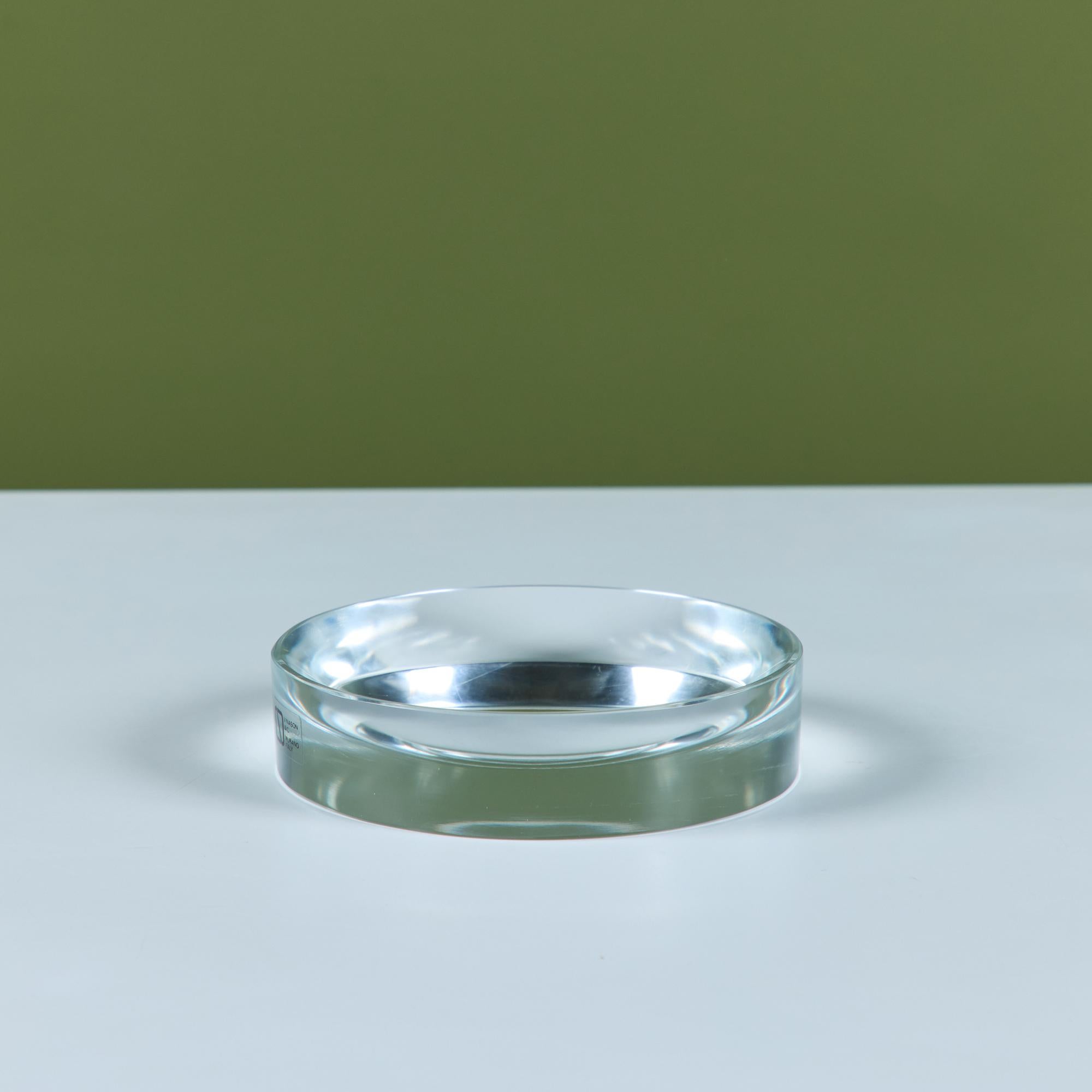 Round Murano glass dish made in Italy for V. Nason and C, features a thick round glass form with a deep well.

Dimensions
6