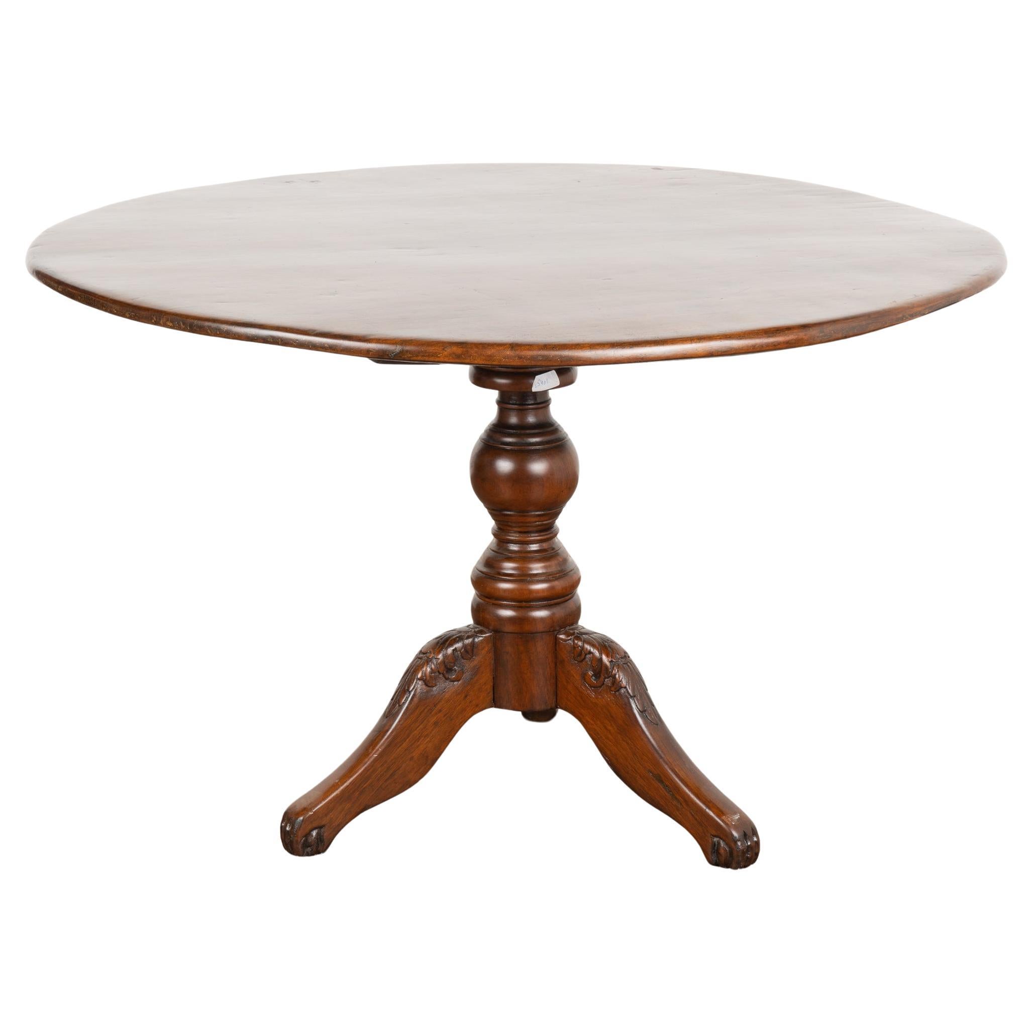 Round Narra Wood Pedestal Table, Philippines circa 1840-60 For Sale