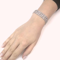 Round Natural Diamonds 10.17 Carat Platinum 950 Bracelet