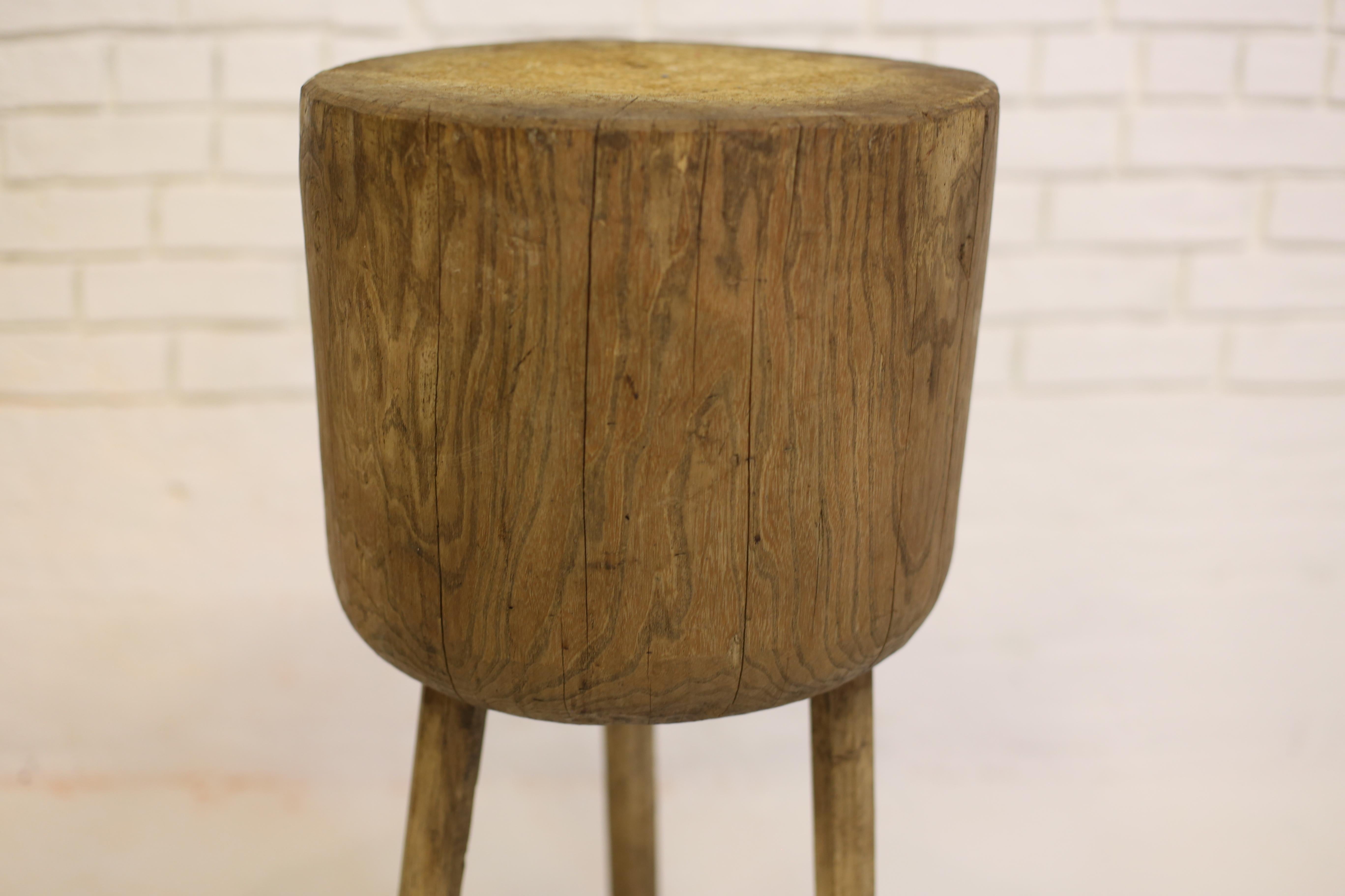 Hongrois Table ronde en chêne Butching, Hongrie centrale, 19e siècle en vente