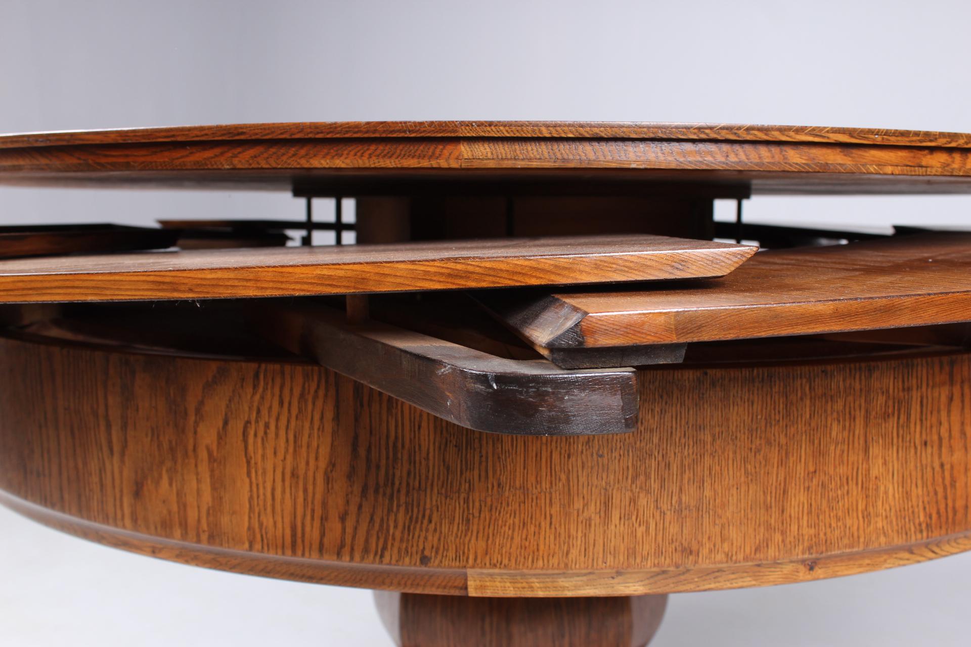 Round Oak Dining Table, Very Rare Enlarging Mechanism, Patented in 1920 2