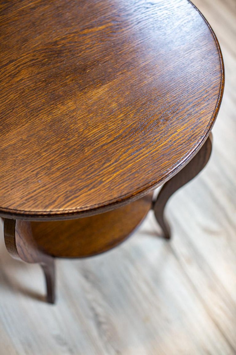 Round Oak End Table From the Early 20th Century at 1stDibs