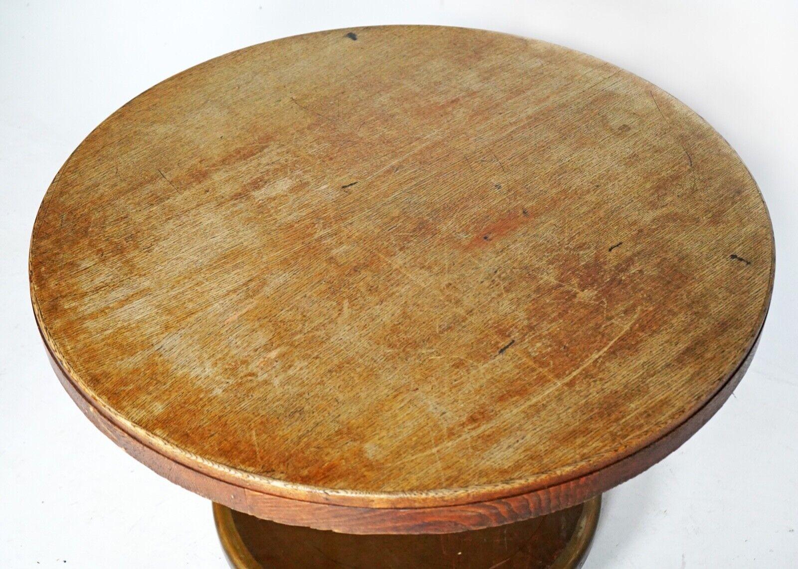 20th Century Round Oak Pedestal Ships Dining Table