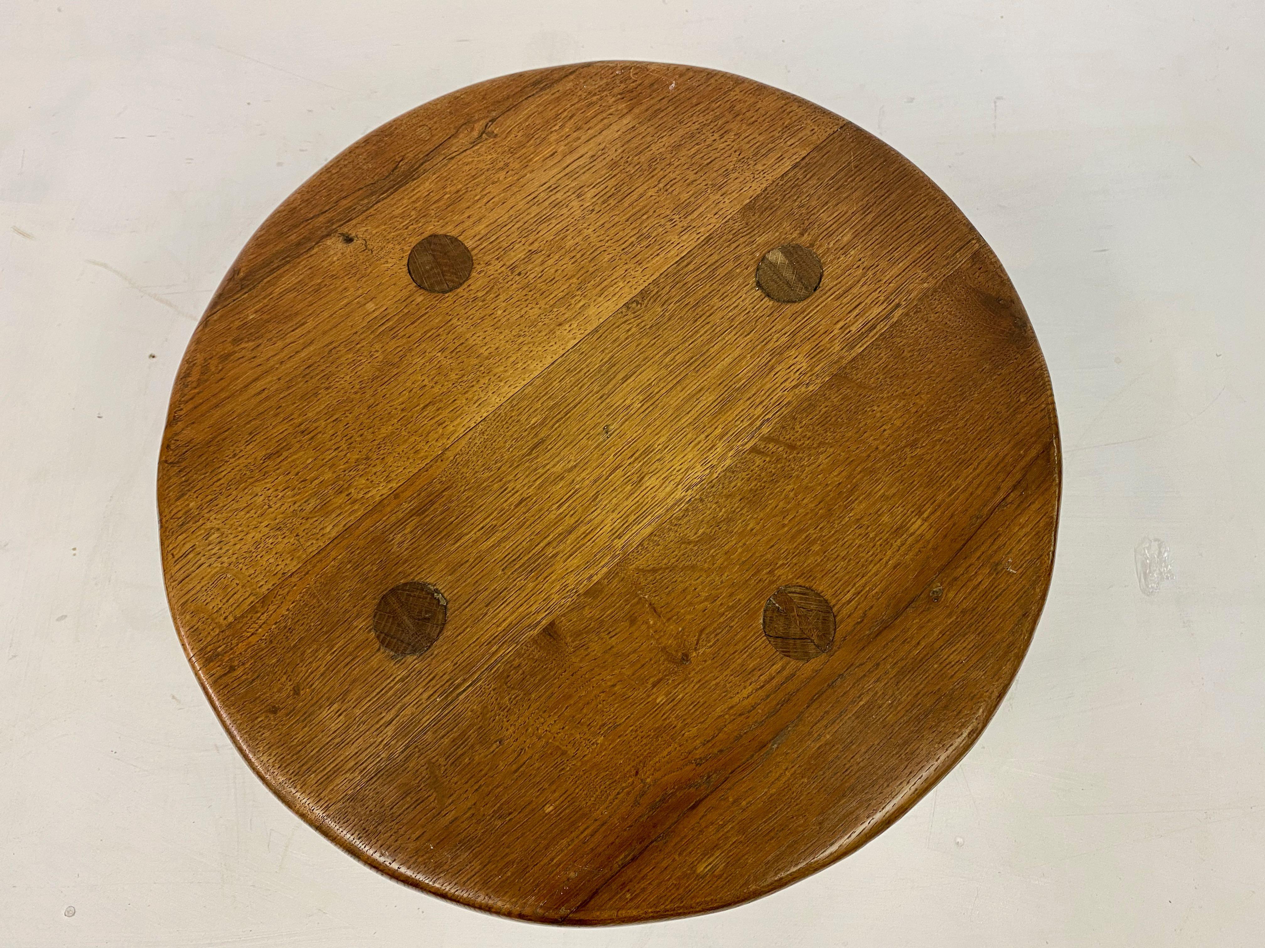 Round Oak Table in the Style of Philip Arctander In Good Condition In London, London