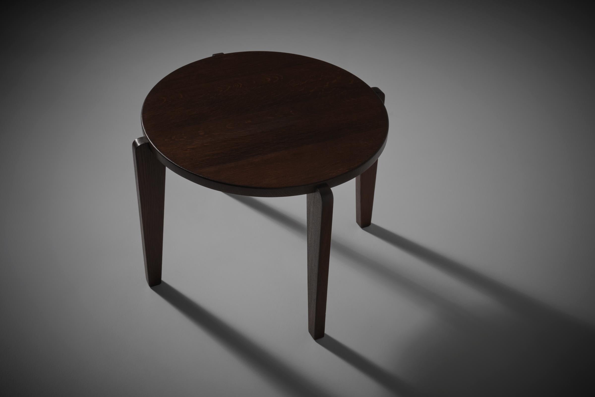 Wood Round Oak wooden Reconstruction side table, France 1950s For Sale