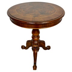 Table d'appoint ronde à plateau marqueté, années 1920