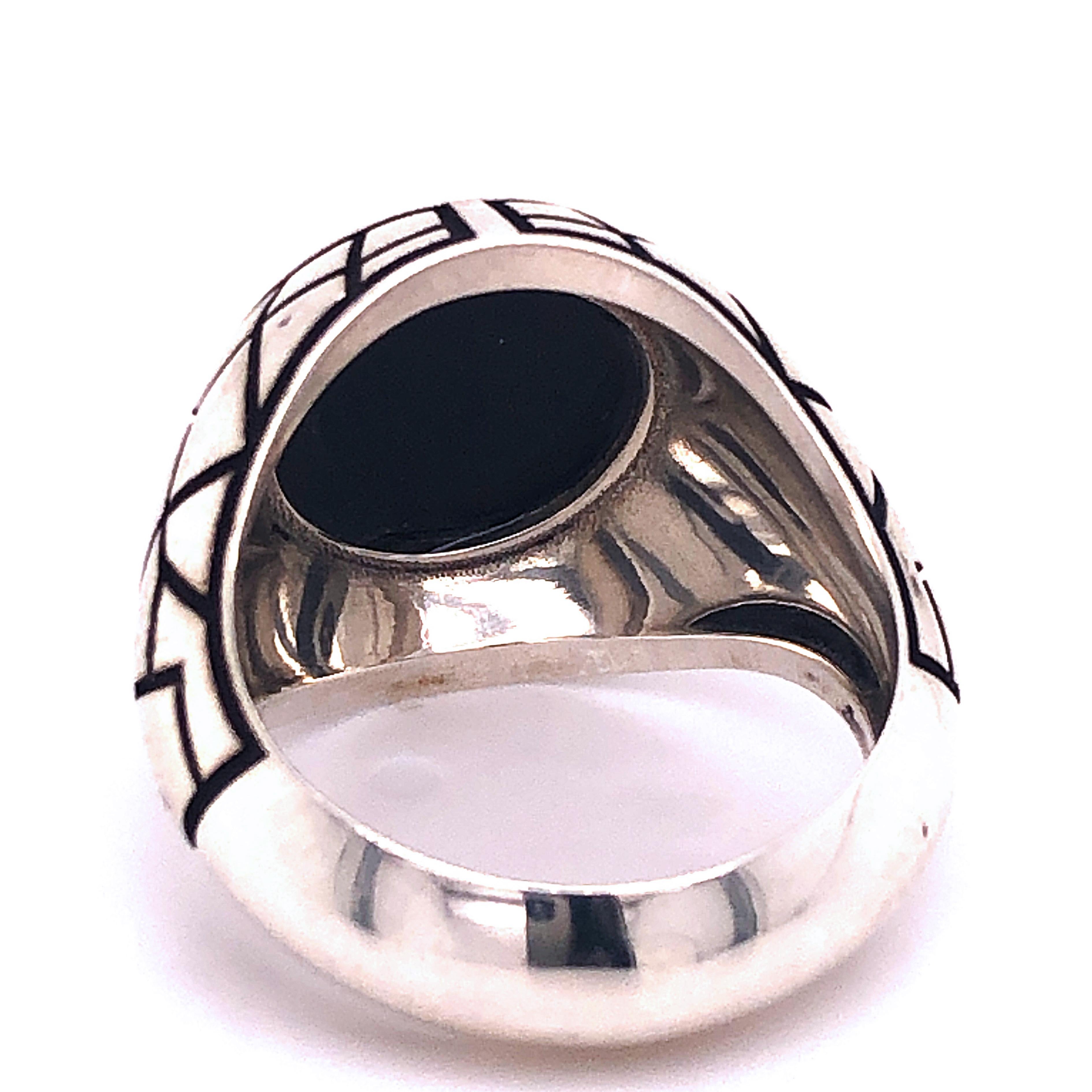Berca Round Onyx Black Spiderweb Hand Enameled Sterling Silver Cocktail Ring In New Condition For Sale In Valenza, IT