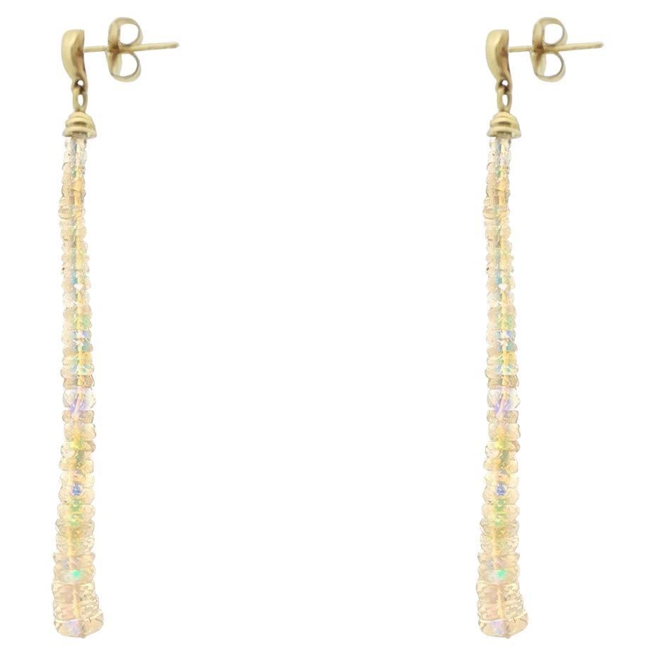 Taglio rotondo Orecchini a goccia con opale tondo in oro 14K e diamanti in vendita