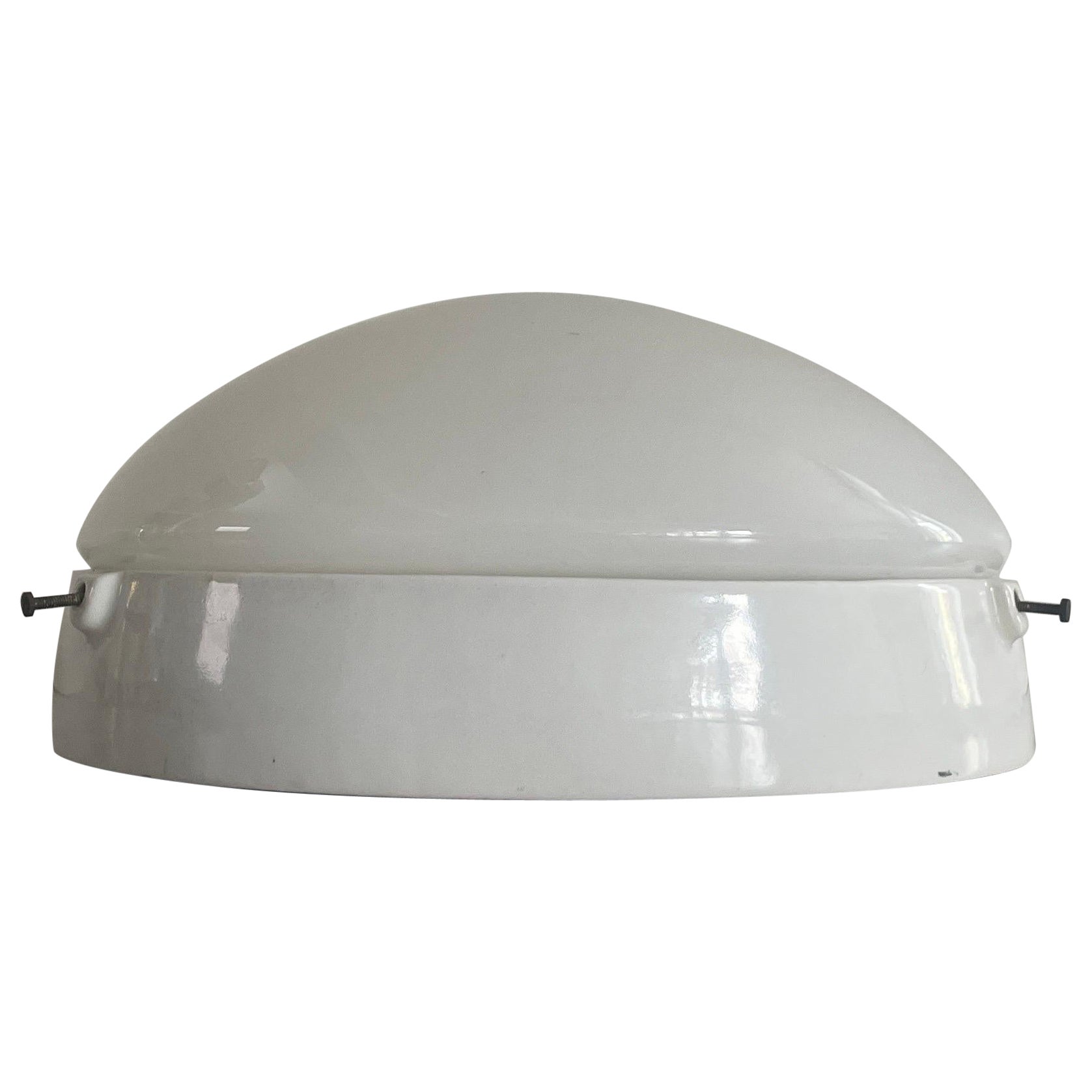 Empotrable de baño redondo de cristal opalino y porcelana blanca, años 50