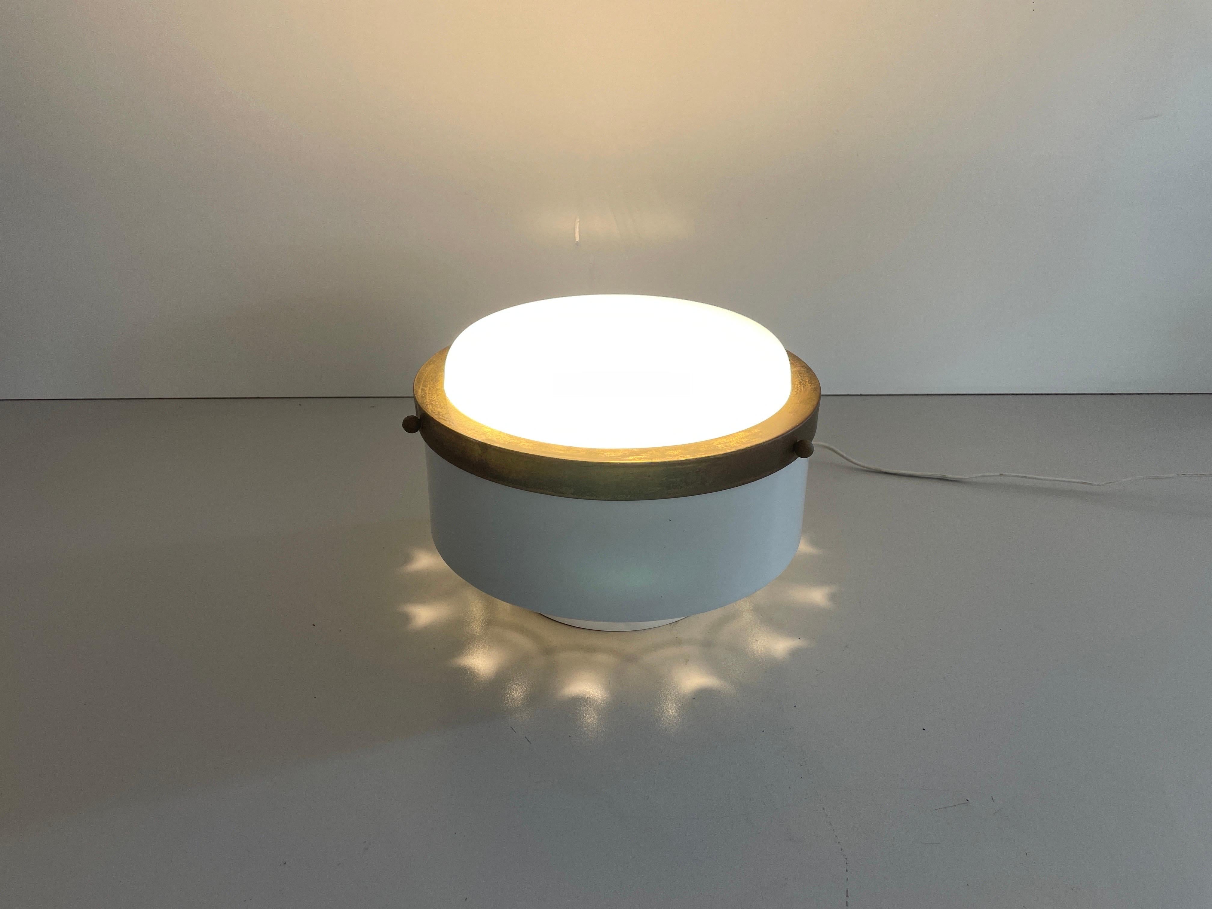 Empotrable redondo de cristal opalino de Minilumi Design, años 60, Italia en venta 5