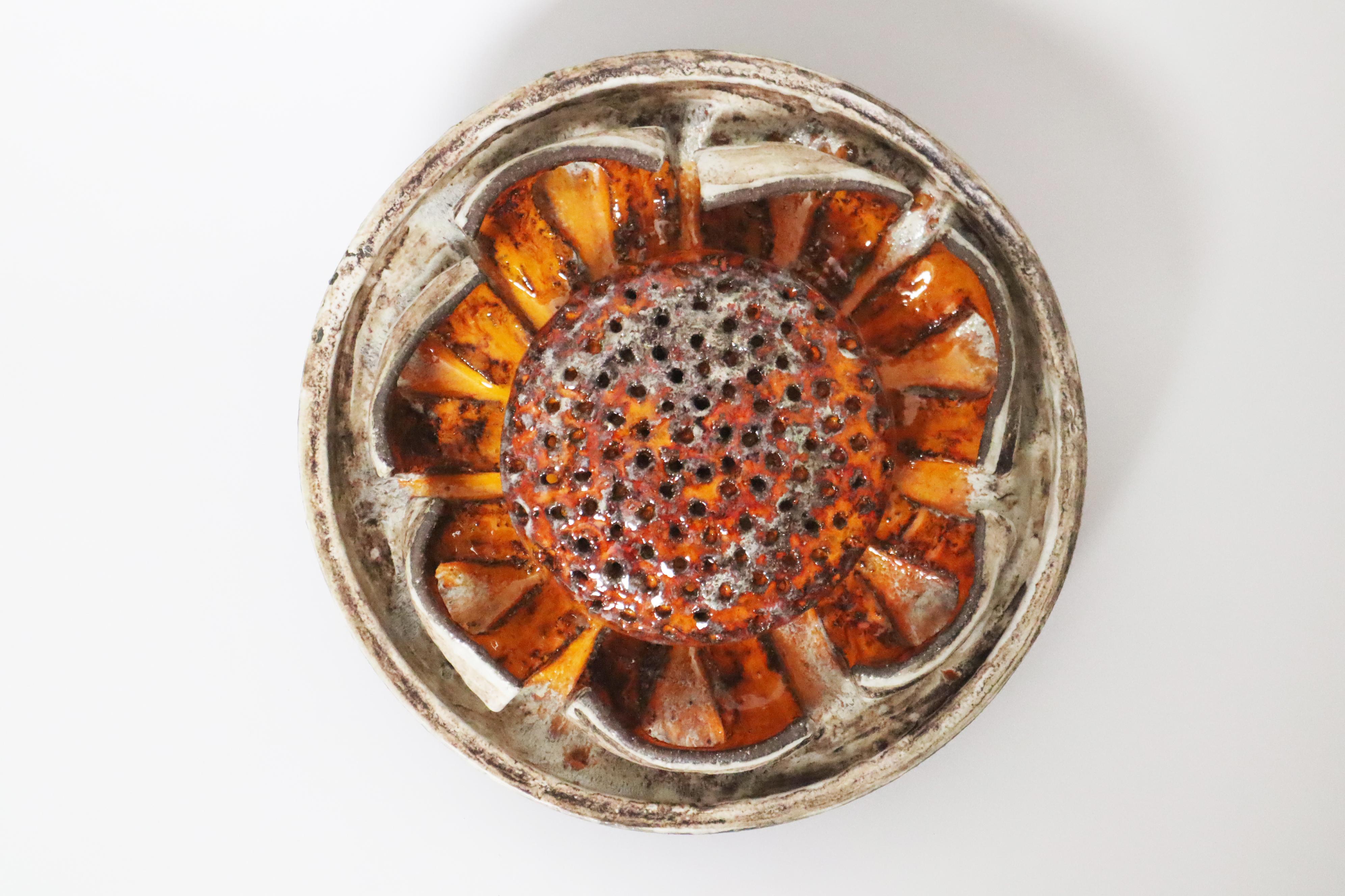 Round Orange Flower Sun Pottery Wall Lamp , Denmark. 1960s For Sale 6