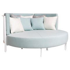 Heavy-Duty Patio Daybed with Water-Repellent Materials