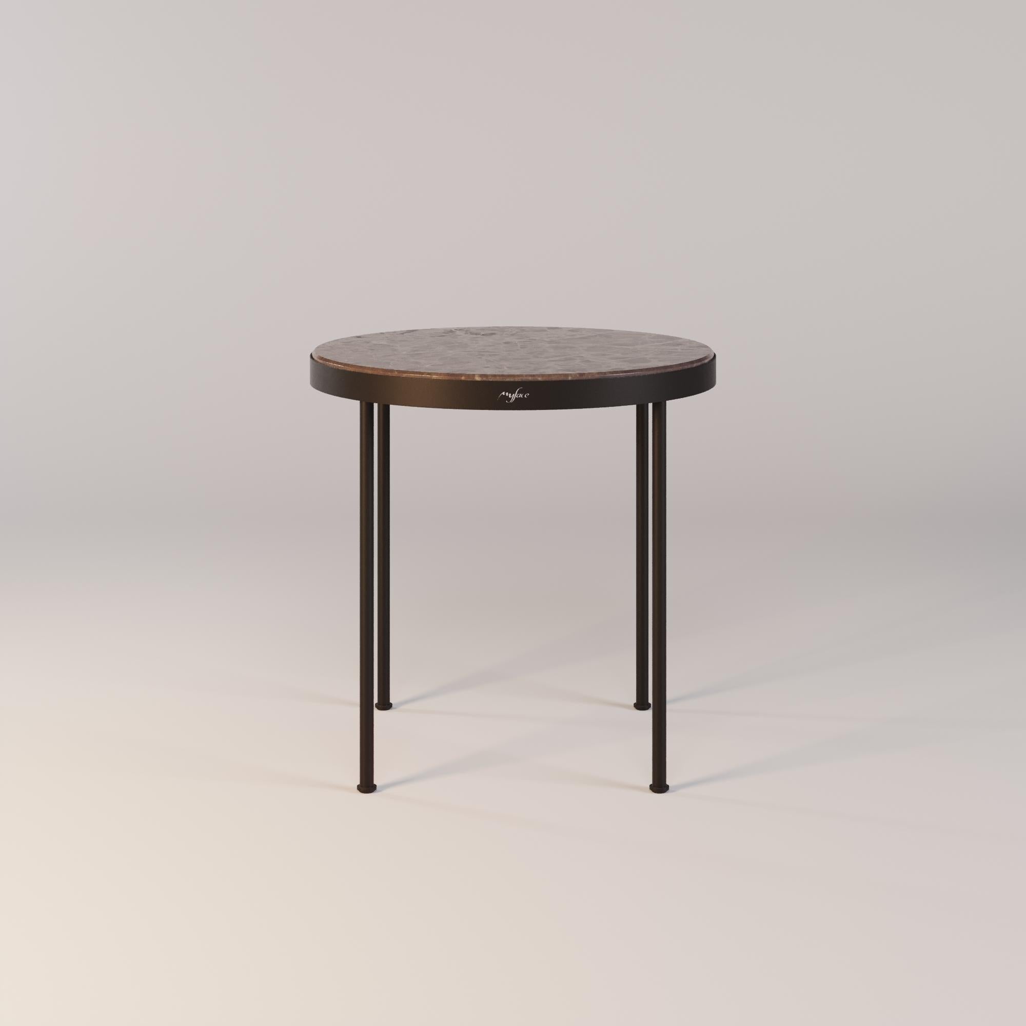 Table de salle à manger d'extérieur Trace 

La table de salle à manger Trace est l'exemple même d'une salle à manger à la fois fonctionnelle et agréable. Avec sa combinaison parfaite de confort et de praticité, cette table est conçue pour améliorer