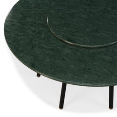 Runder Outdoor-Esstisch mit Marmorplatte