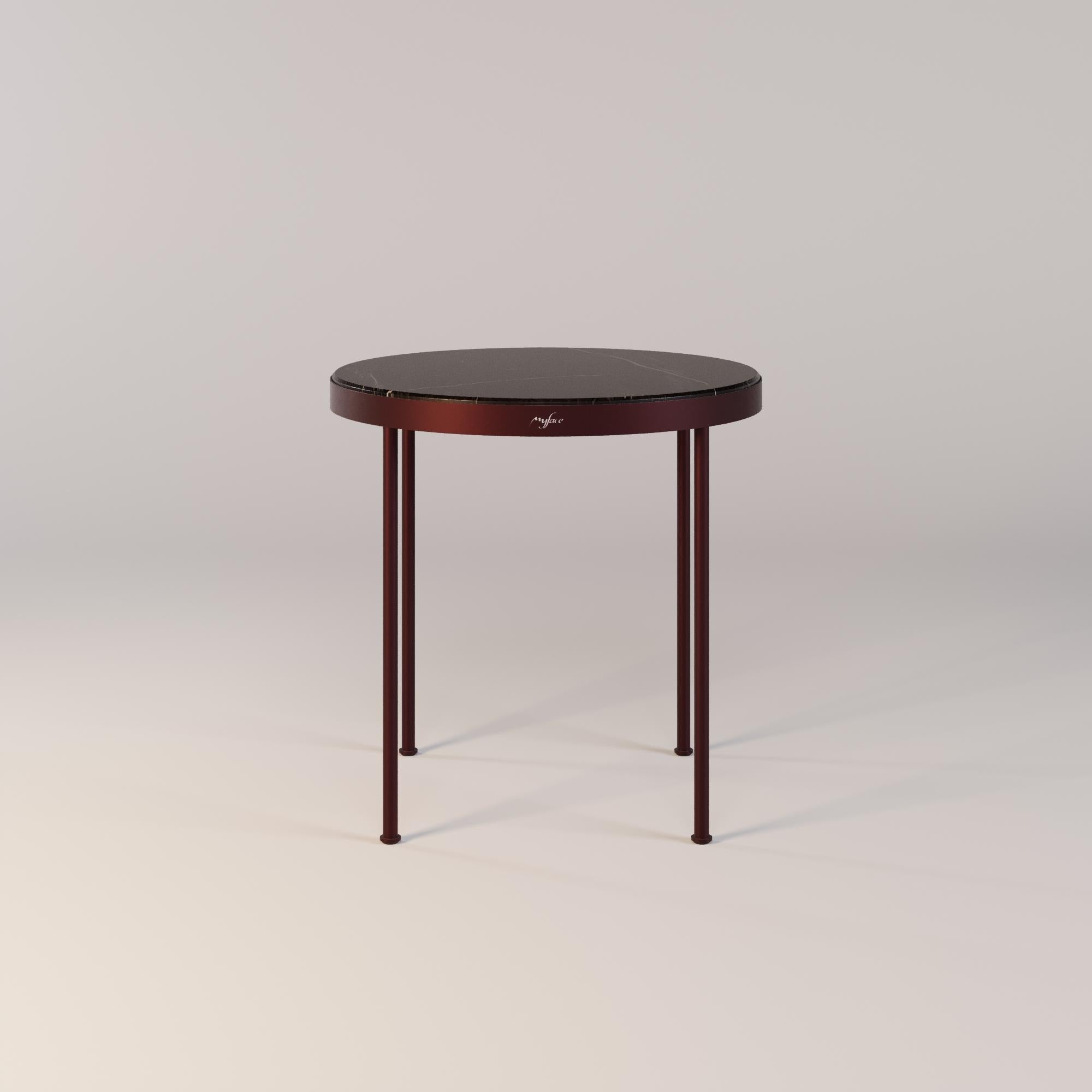 Table de salle à manger d'extérieur Trace 

La table de salle à manger Trace est l'exemple même d'une salle à manger à la fois fonctionnelle et agréable. Avec sa combinaison parfaite de confort et de praticité, cette table est conçue pour améliorer