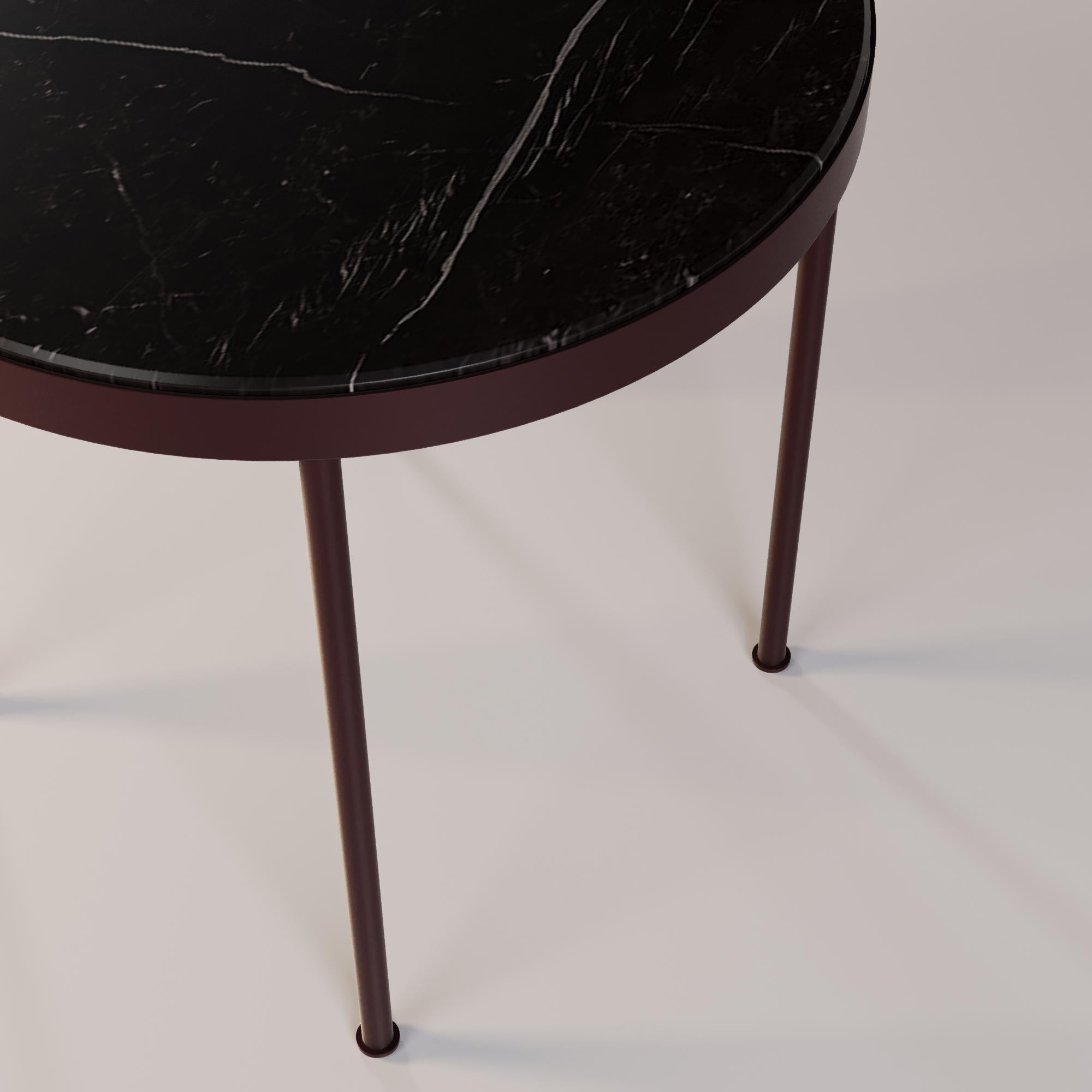 Portugais Table de salle à manger de patio ronde avec surface en marbre en vente