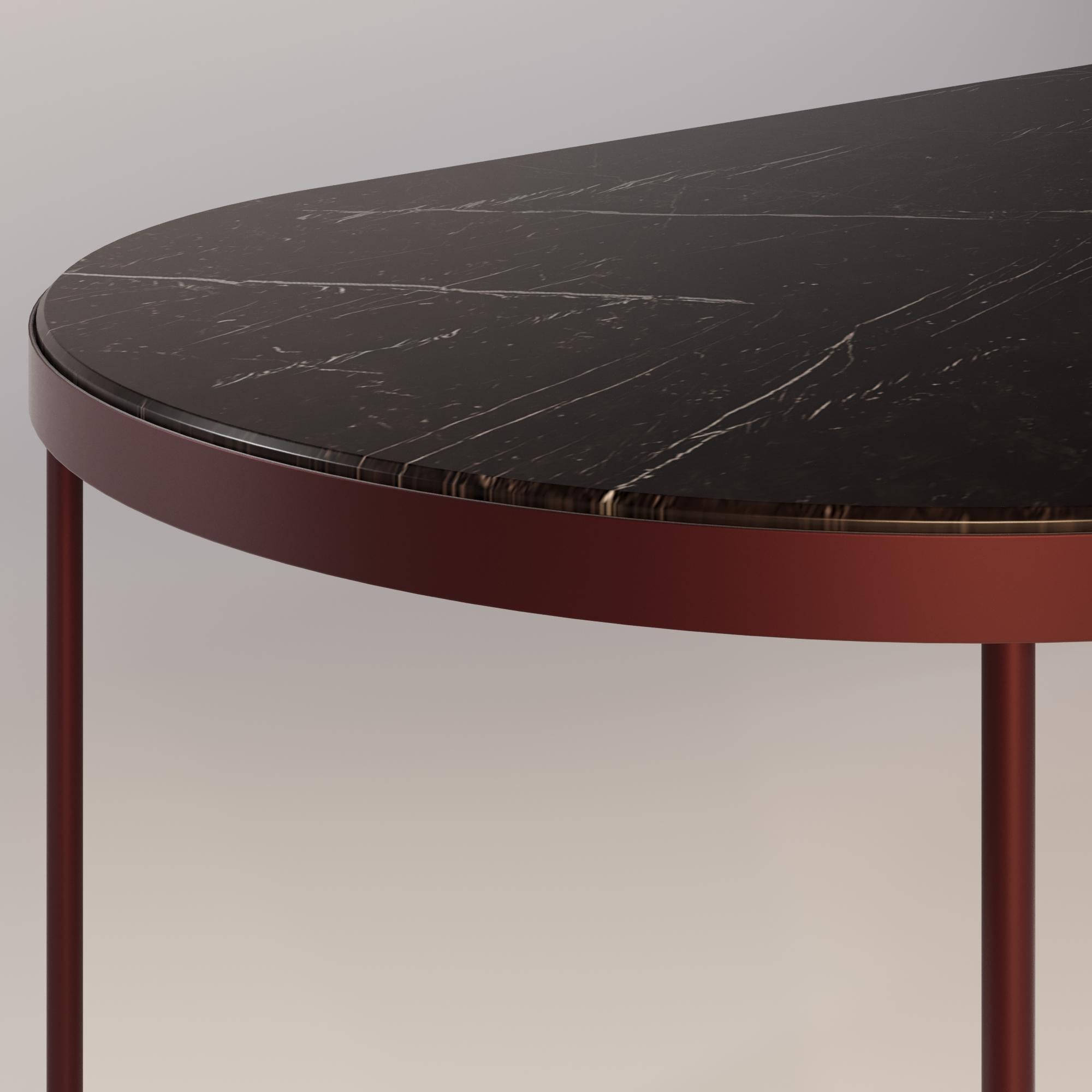 Portugais Table de salle à manger de patio ronde avec surface en marbre en vente