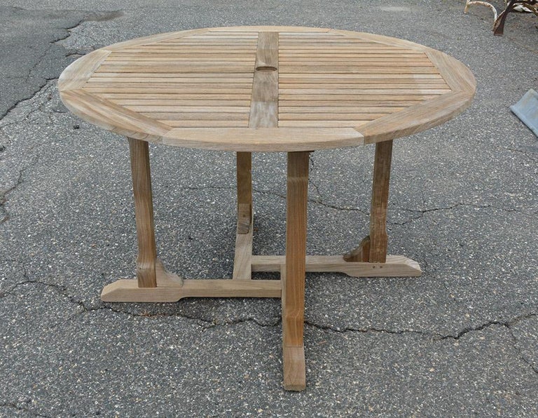 Round Outdoor Patio Teak Wood Dining, Round Wooden Garden Tables