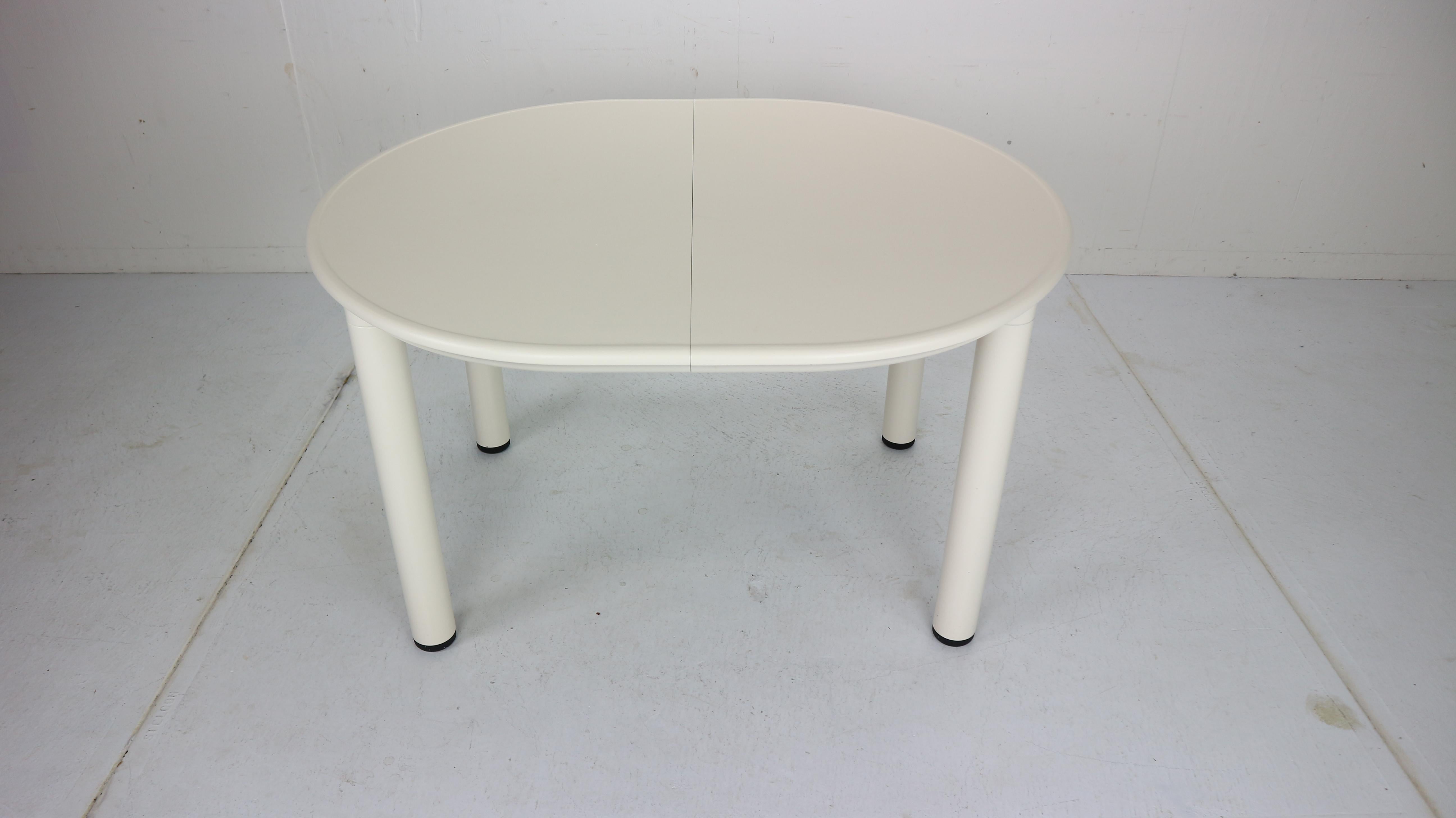 Round/ Oval Extendable Dinning Table #720 by Dieter Rams for Vitsoe, 1972 8