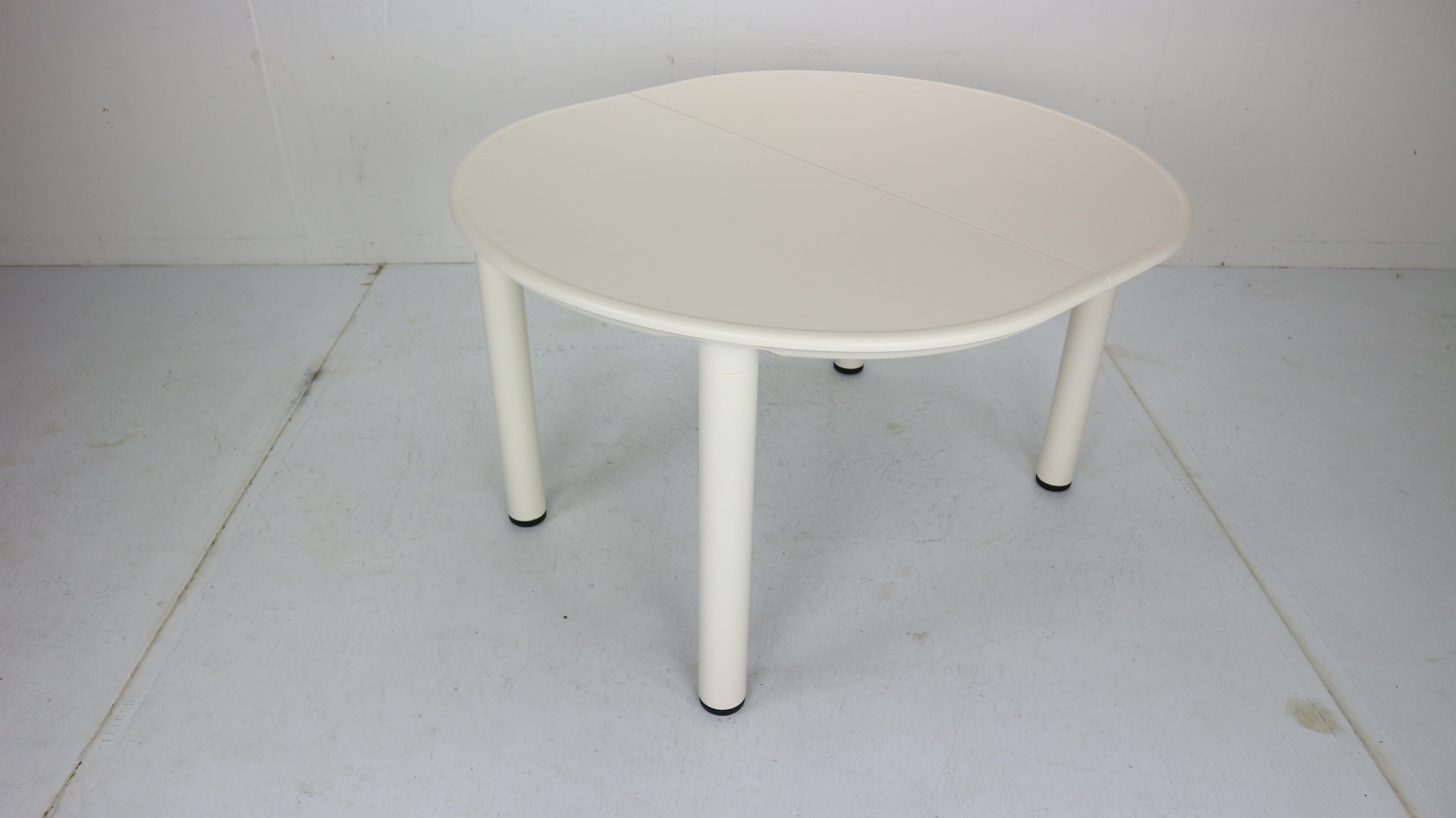 Round/ Oval Extendable Dinning Table #720 by Dieter Rams for Vitsoe, 1972 10