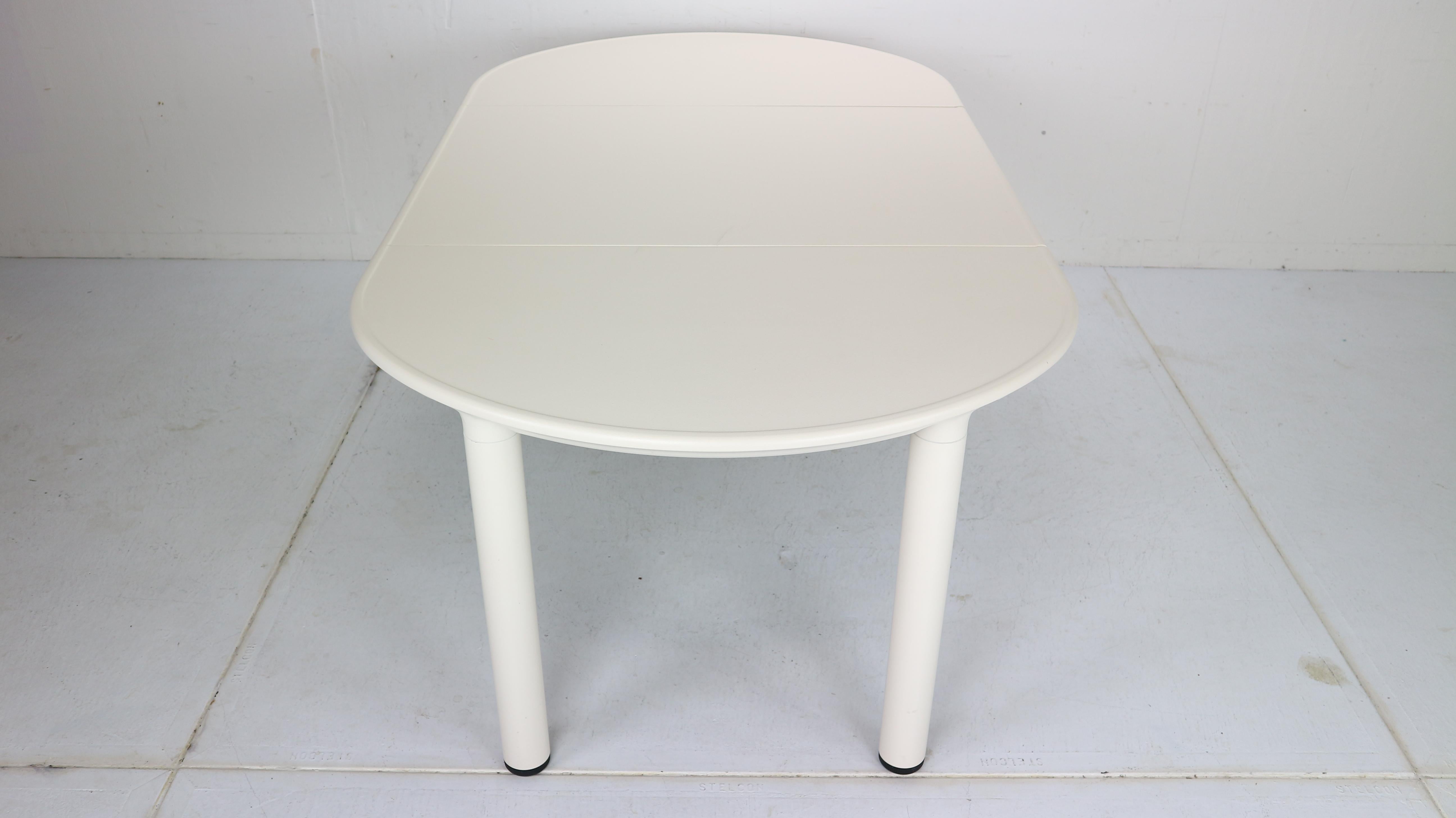 Metal Round/ Oval Extendable Dinning Table #720 by Dieter Rams for Vitsoe, 1972