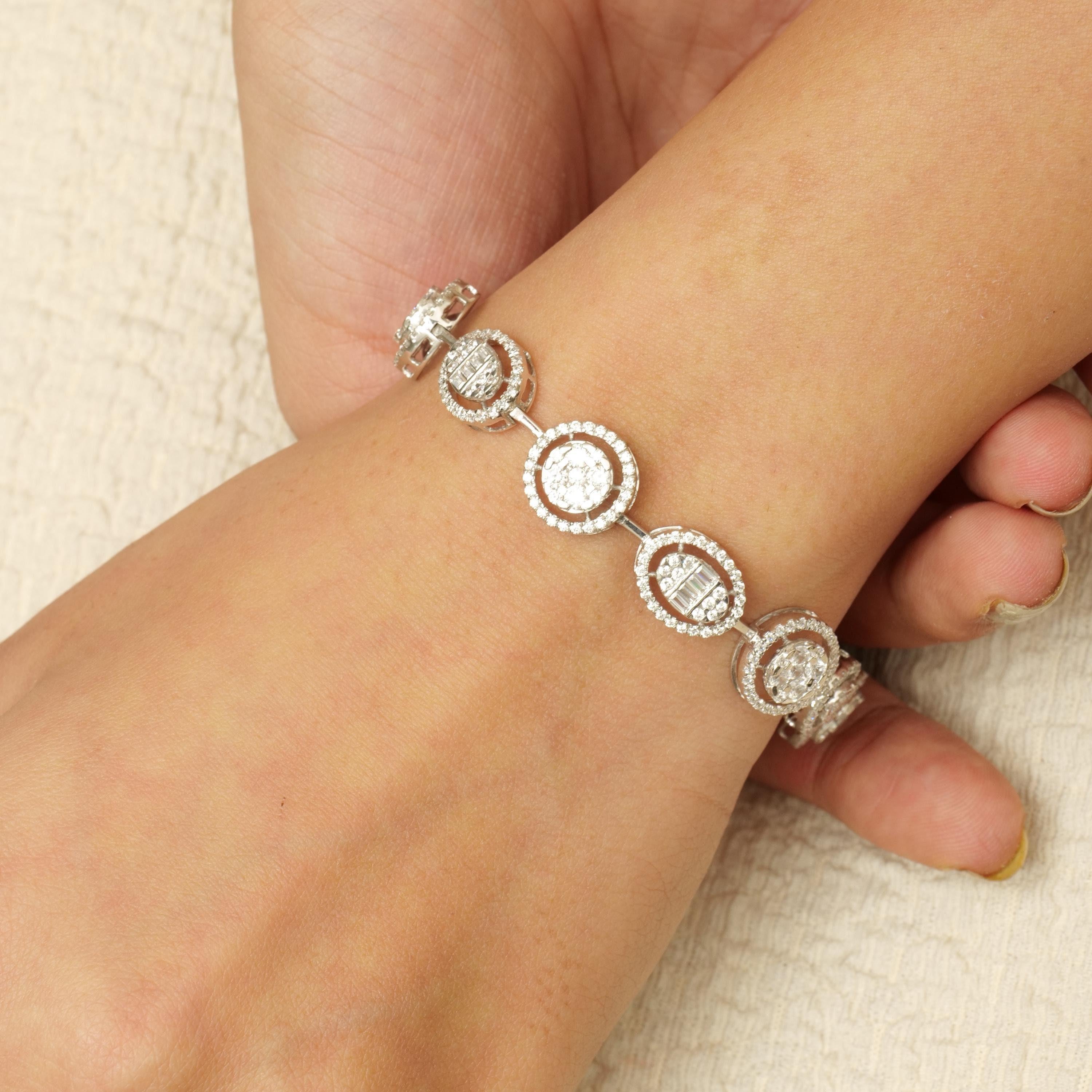 All our jewelry pieces are certified by a third-party laboratory such as IGI, HRD, IDGL, GIN, or SGL.

This elegant bracelet combines the timeless allure of white gold with the sparkle of natural diamonds. It features intricately designed oval and