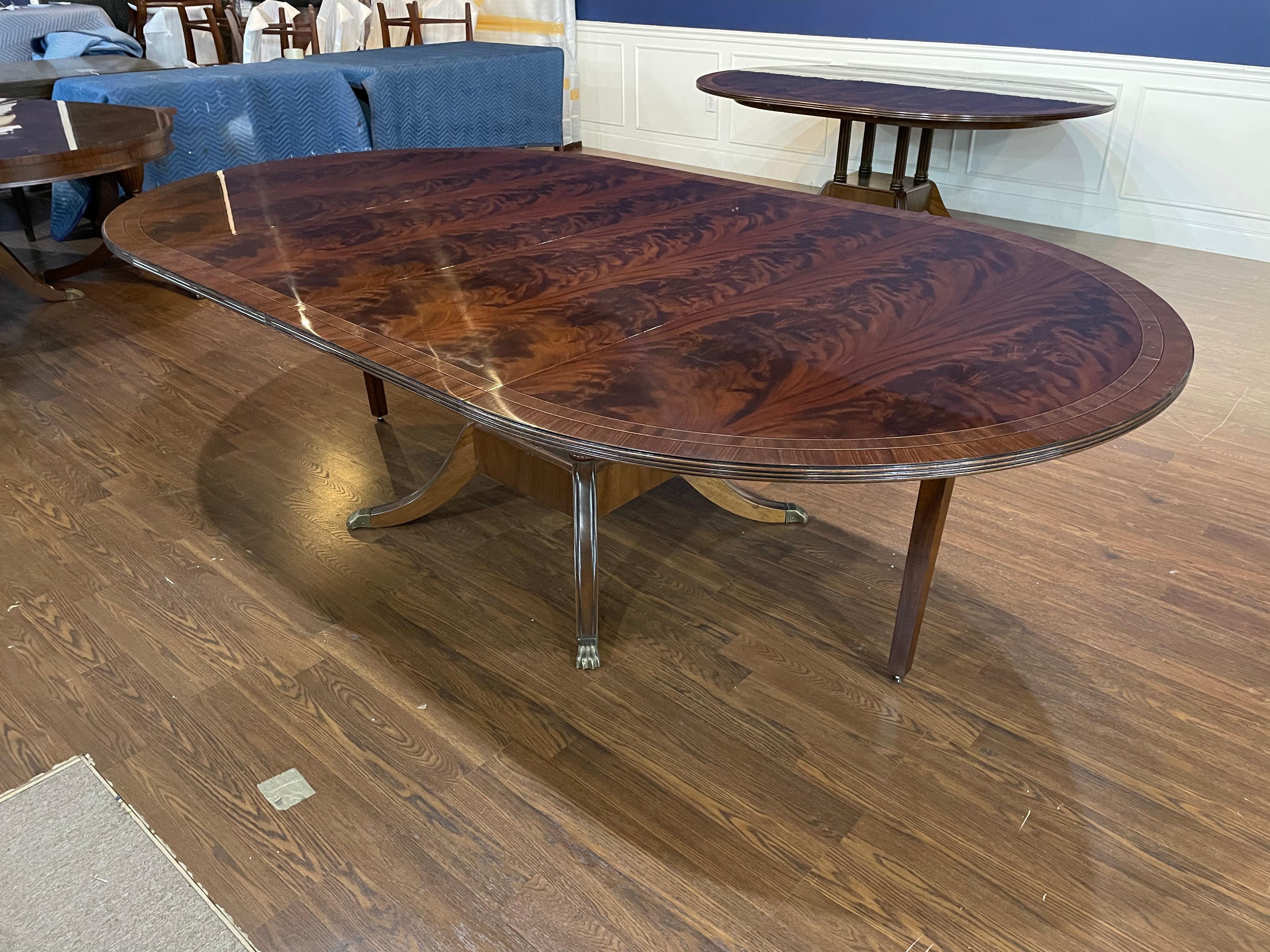 Round/Oval Mahogany Georgian Style Single Pedestal Dining Table by Leighton Hall For Sale 3