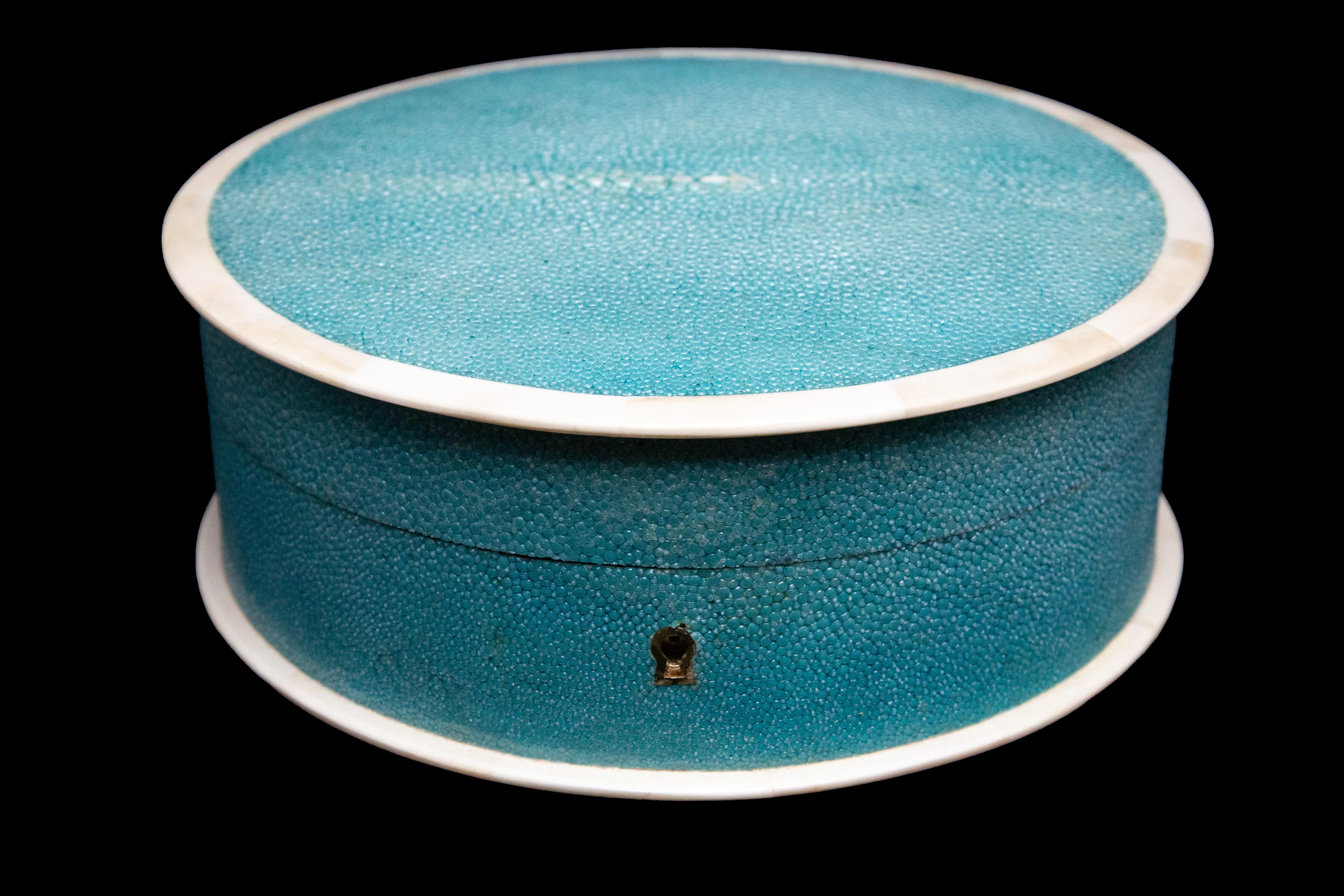 Contemporary Round Pale Blue Shagreen Jewelry Box
