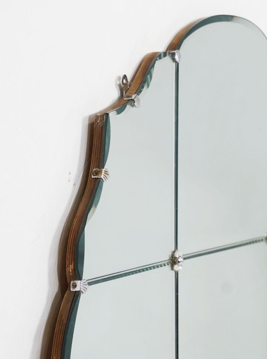 Runder getäfelter Spiegel mit abgeschrägtem Glas aus England (Dia 37 3/4) (Englisch) im Angebot