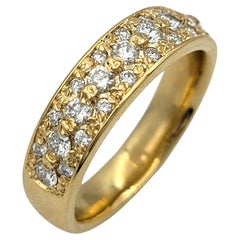 Bague semi-éternelle en or jaune 18 carats pavé de diamants ronds