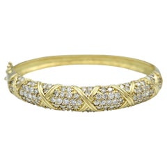 Round Pavé Diamond 'X' Motif Bangle Bracelet in Polished 14 Karat Yellow Gold